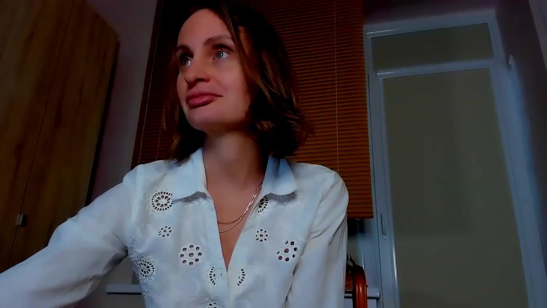 Gallery image thumbnail from Elenapre's myfreecams stream on, 05/12/2023, 07:49 image 12 of 20