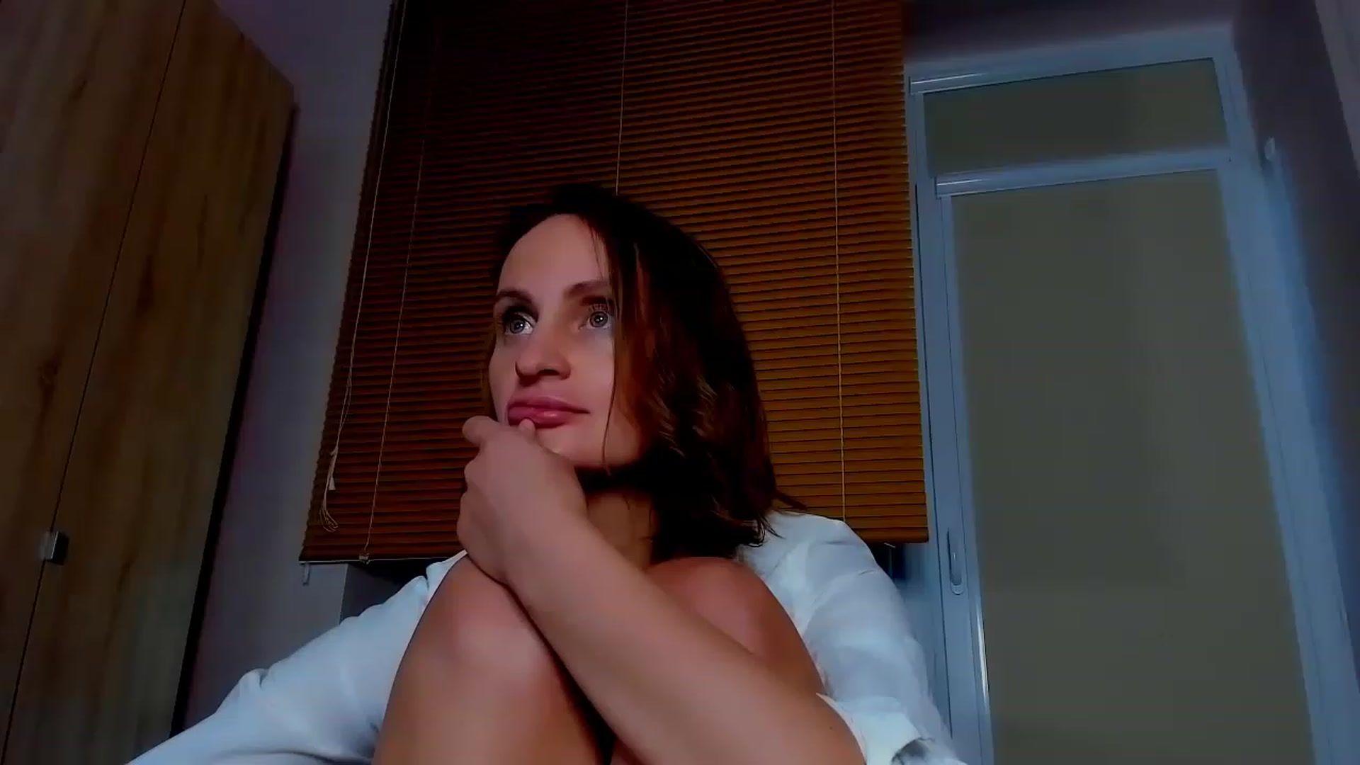 Gallery image thumbnail from Elenapre's myfreecams stream on, 05/12/2023, 07:49 image 1 of 20