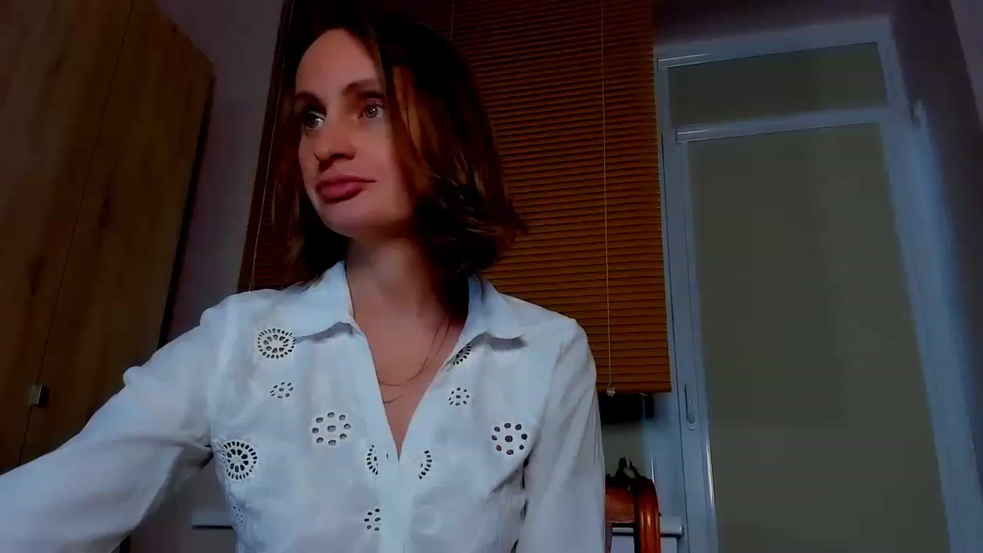 Gallery image thumbnail from Elenapre's myfreecams stream on, 05/12/2023, 07:49 image 13 of 20