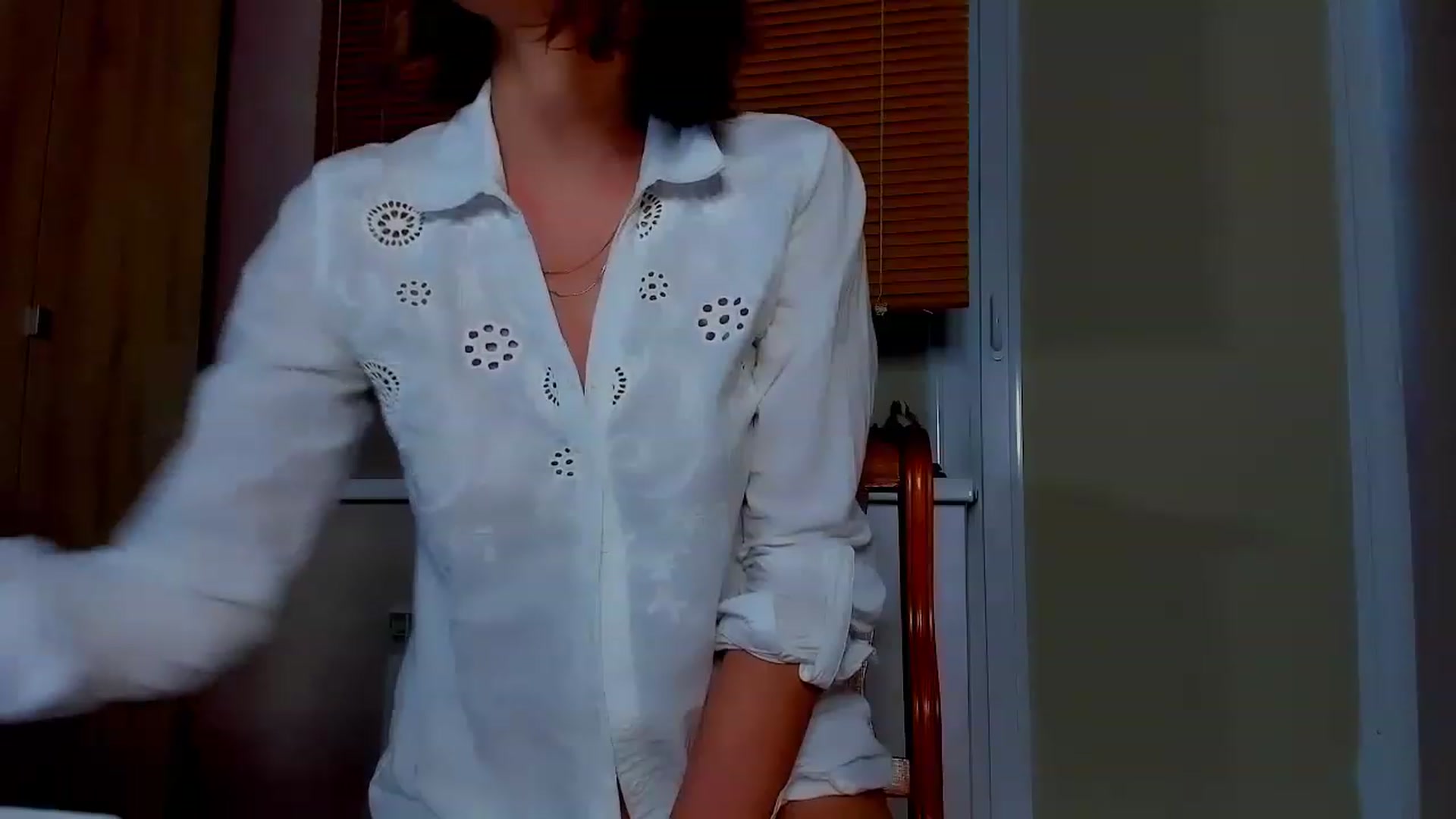 Gallery image thumbnail from Elenapre's myfreecams stream on, 05/12/2023, 09:59 image 4 of 20
