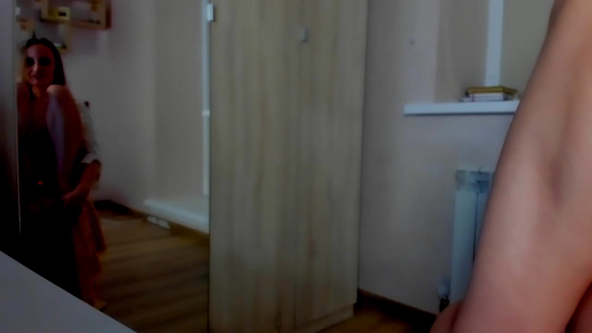 Gallery image thumbnail from Elenapre's myfreecams stream on, 05/13/2023, 10:43 image 13 of 20