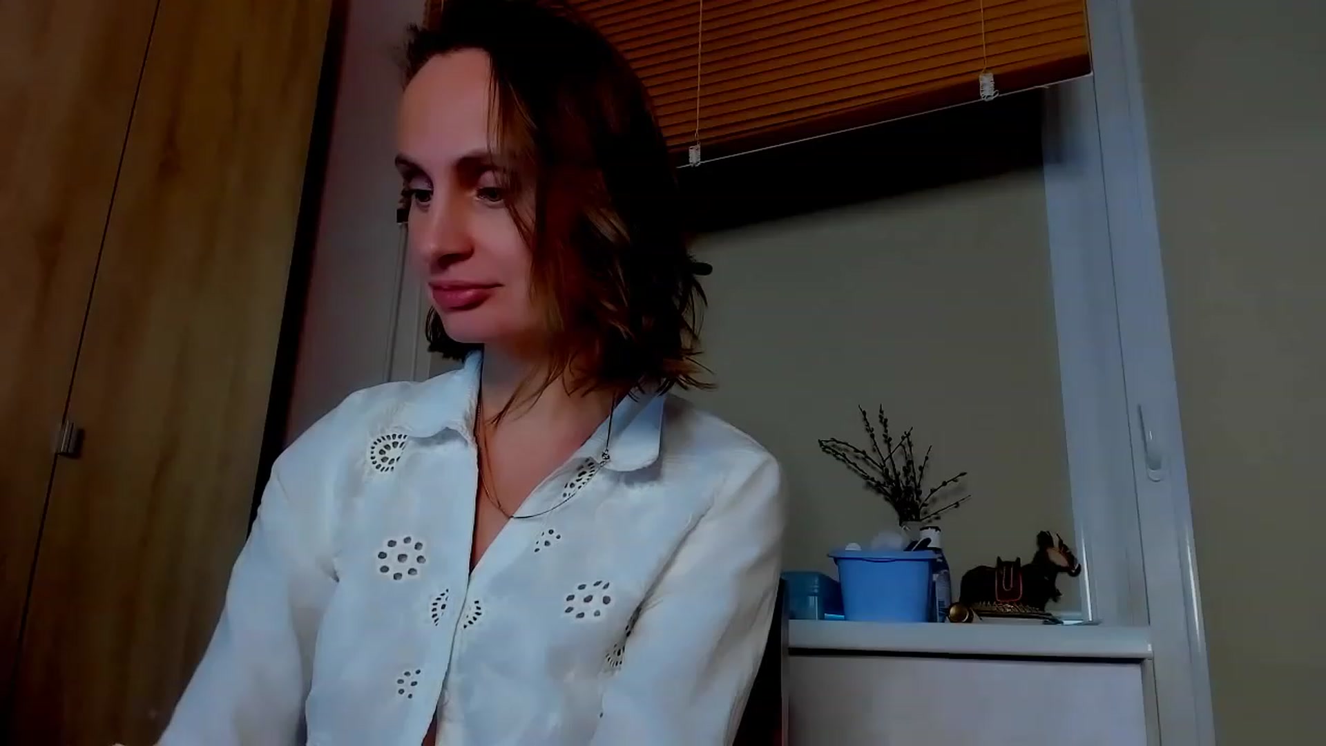 Gallery image thumbnail from Elenapre's myfreecams stream on, 05/26/2023, 11:01 image 15 of 20