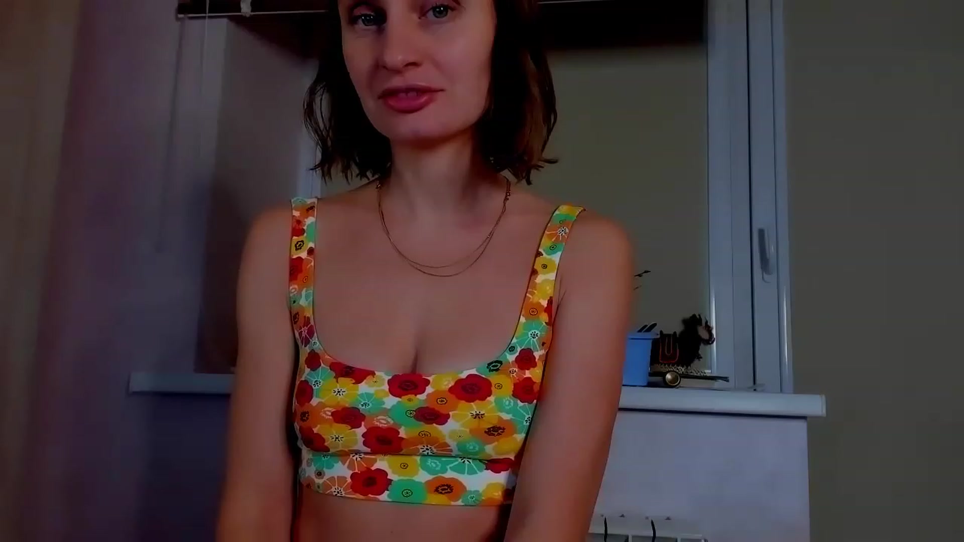 Gallery image thumbnail from Elenapre's myfreecams stream on, 05/27/2023, 07:21 image 12 of 20