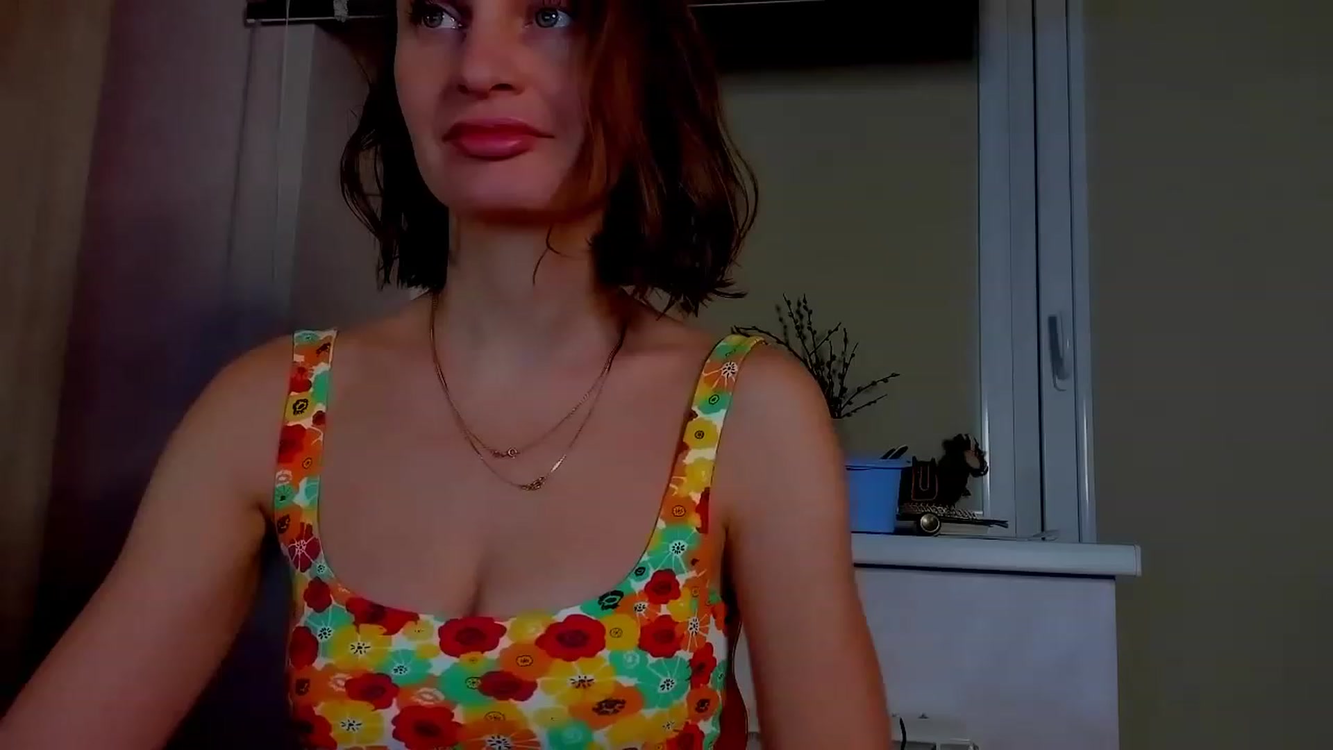 Gallery image thumbnail from Elenapre's myfreecams stream on, 05/27/2023, 07:21 image 2 of 20