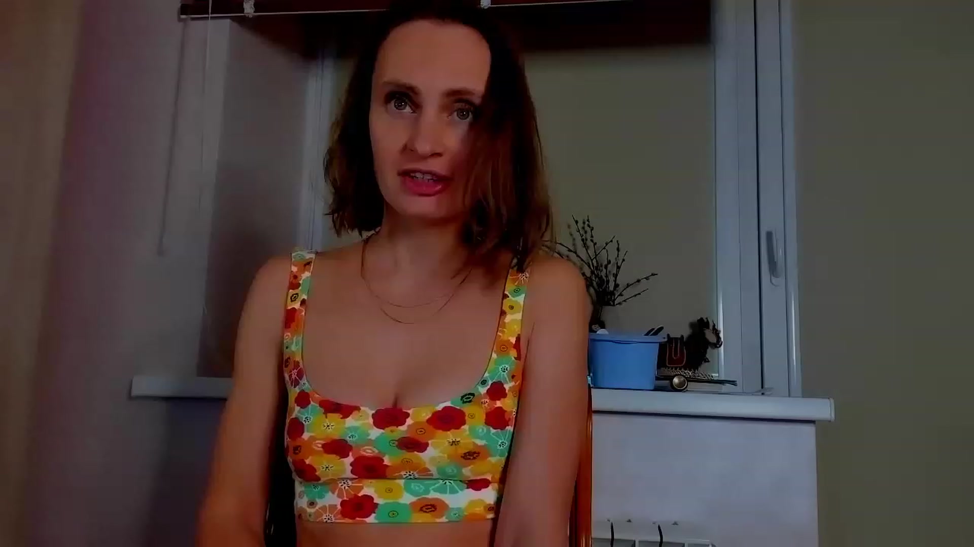 Gallery image thumbnail from Elenapre's myfreecams stream on, 05/27/2023, 07:21 image 15 of 20