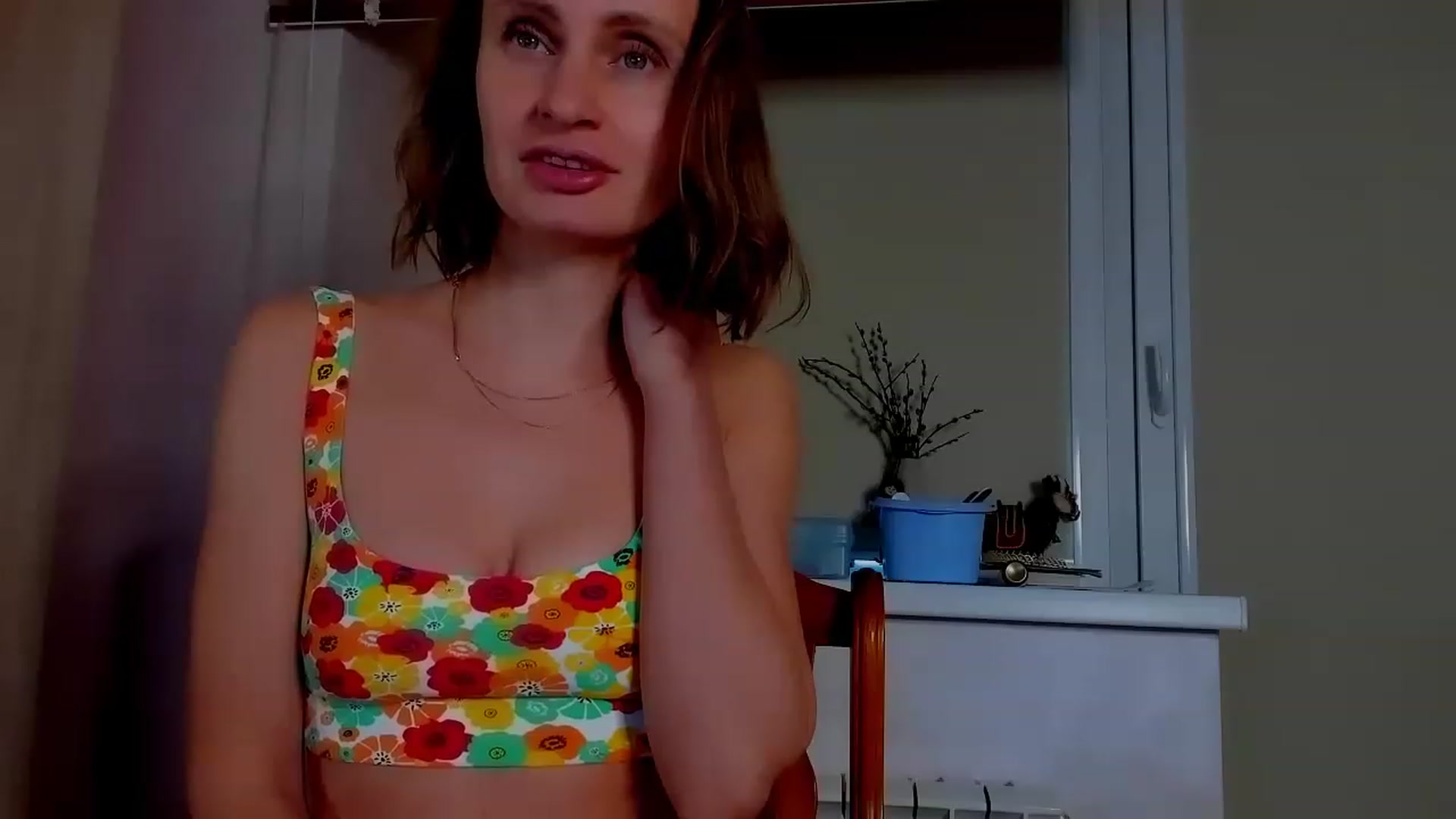 Gallery image thumbnail from Elenapre's myfreecams stream on, 05/27/2023, 07:21 image 14 of 20