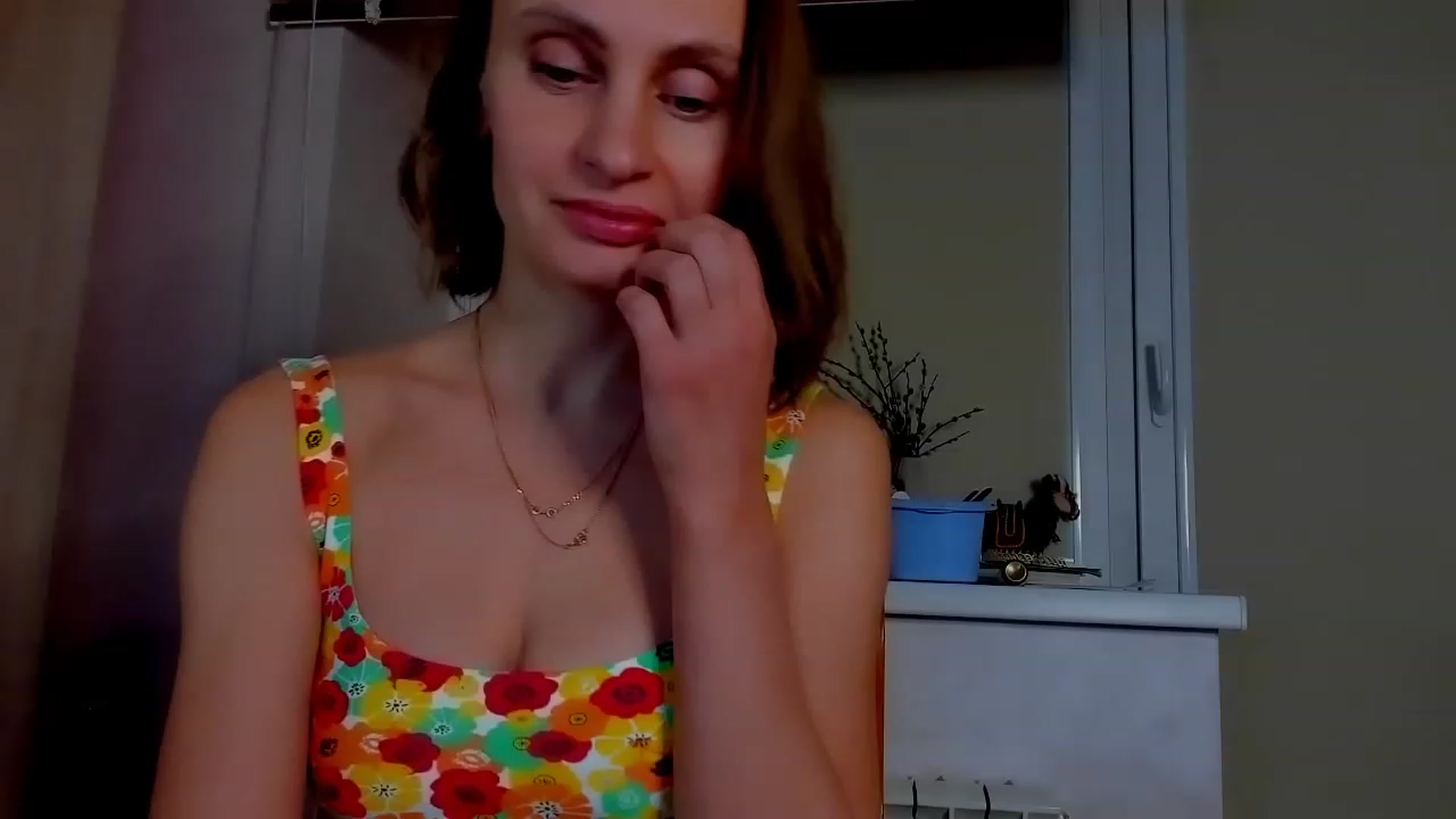 Gallery image thumbnail from Elenapre's myfreecams stream on, 05/27/2023, 07:21 image 3 of 20