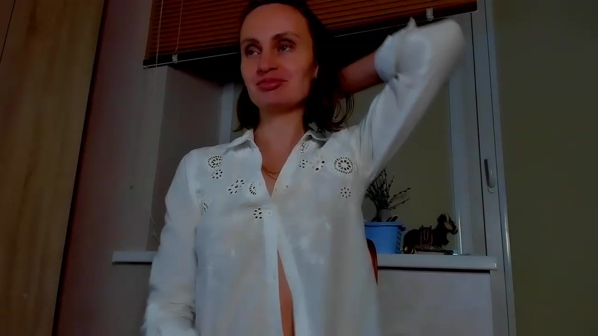 Gallery image thumbnail from Elenapre's myfreecams stream on, 05/27/2023, 08:19 image 13 of 20