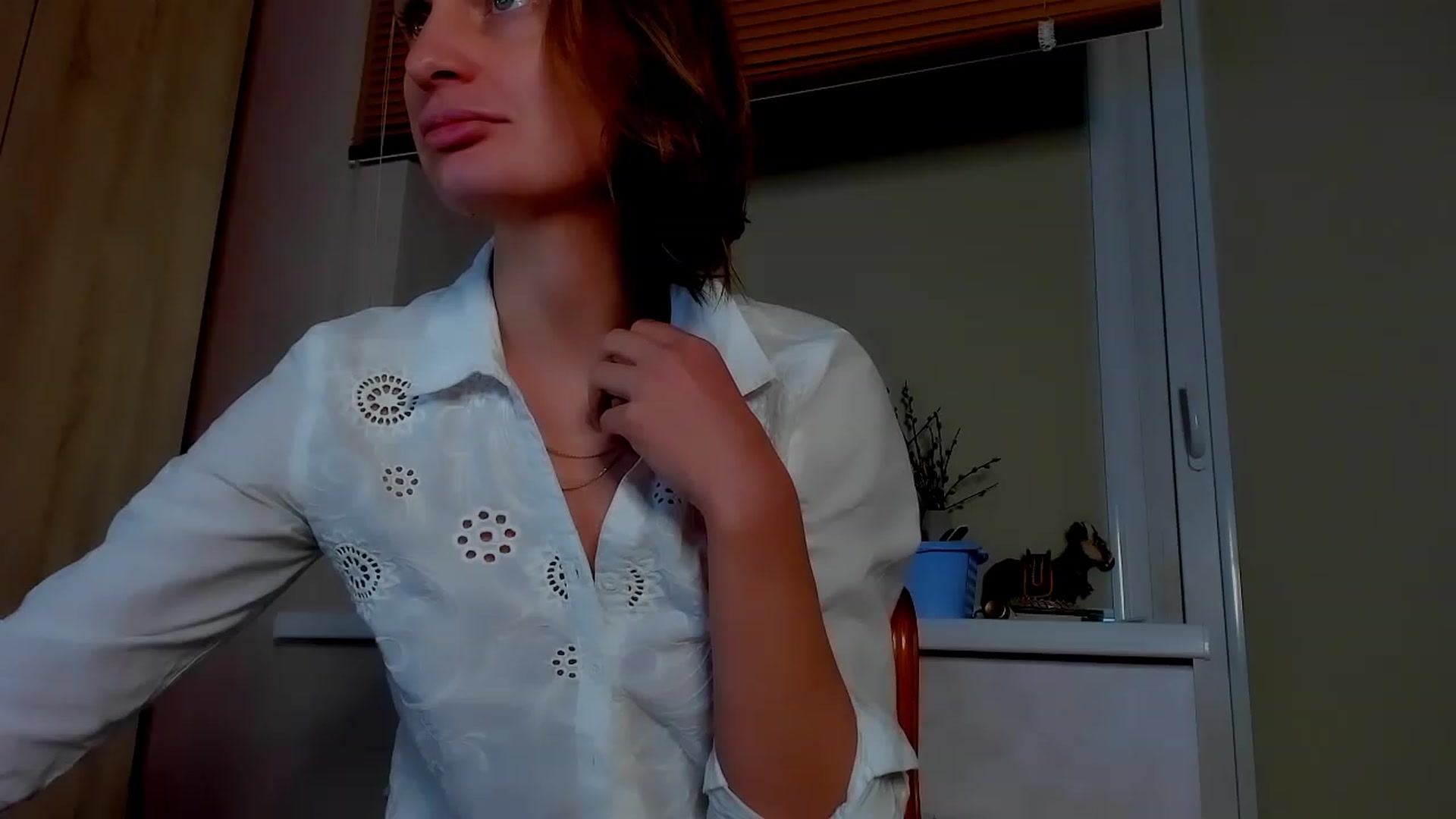 Gallery image thumbnail from Elenapre's myfreecams stream on, 05/27/2023, 08:19 image 2 of 20