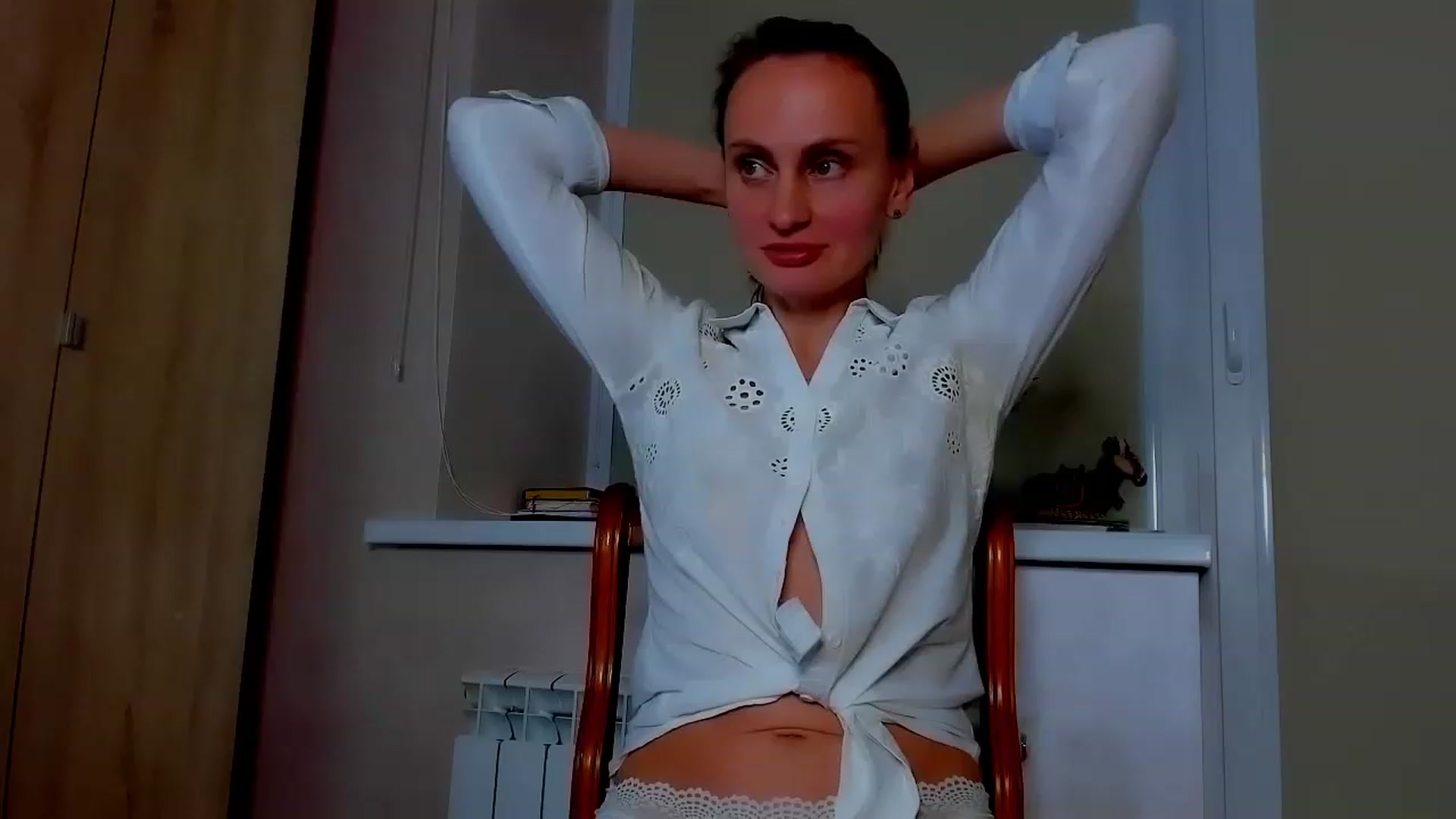Gallery image thumbnail from Elenapre's myfreecams stream on, 05/30/2023, 09:01 image 12 of 20