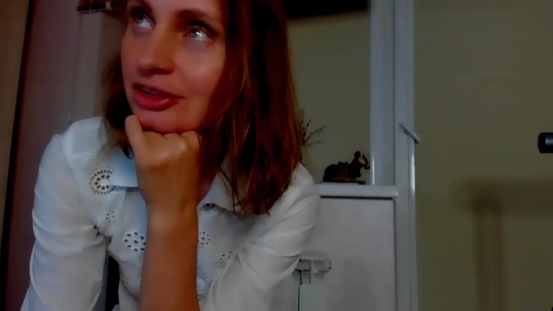 Gallery image thumbnail from Elenapre's myfreecams stream on, 06/10/2023, 07:39 image 16 of 20