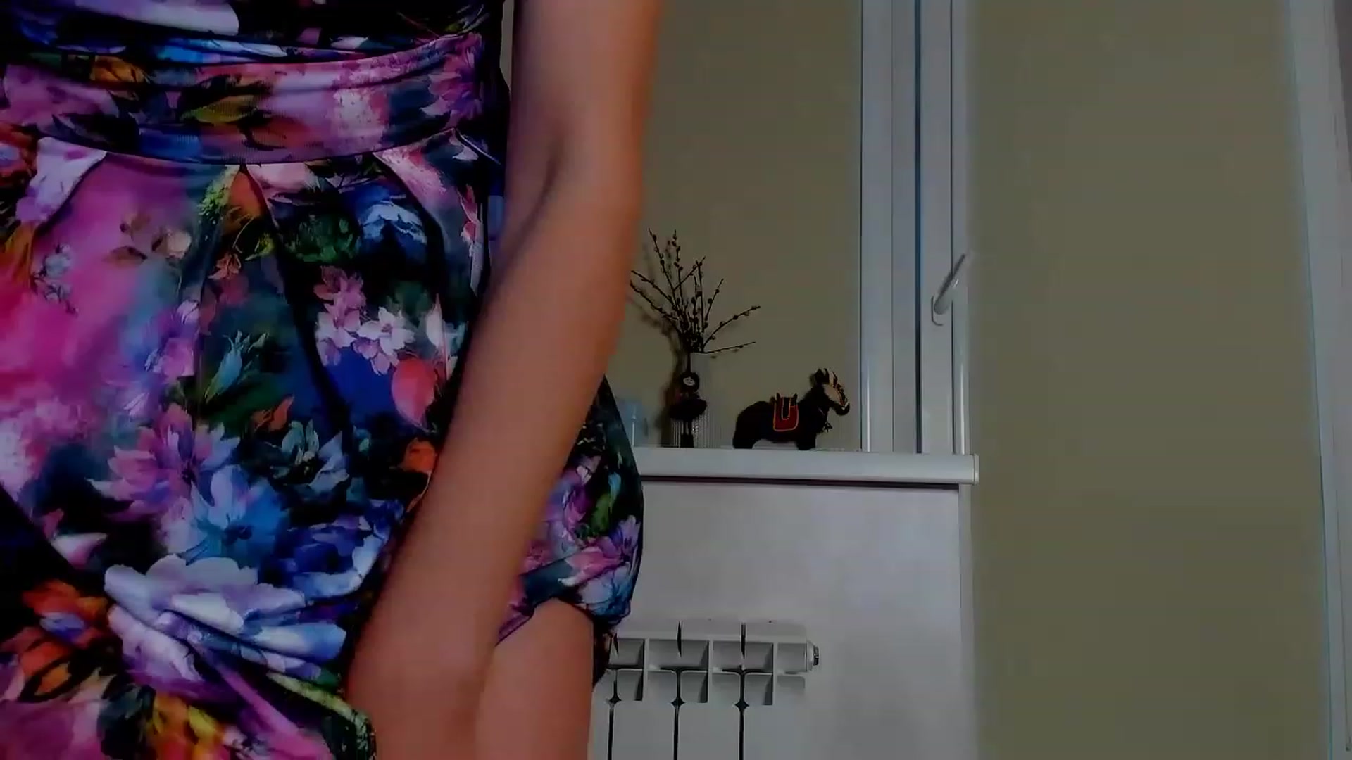 Gallery image thumbnail from Elenapre's myfreecams stream on, 06/15/2023, 05:13 image 3 of 20