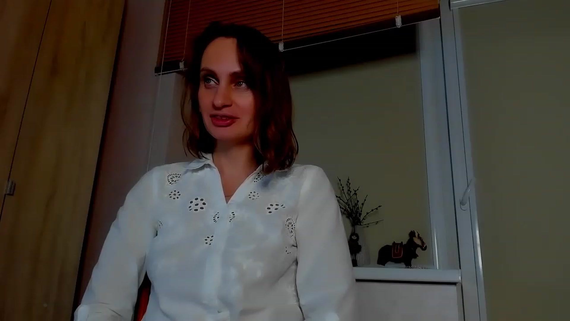 Gallery image thumbnail from Elenapre's myfreecams stream on, 06/15/2023, 08:06 image 12 of 20