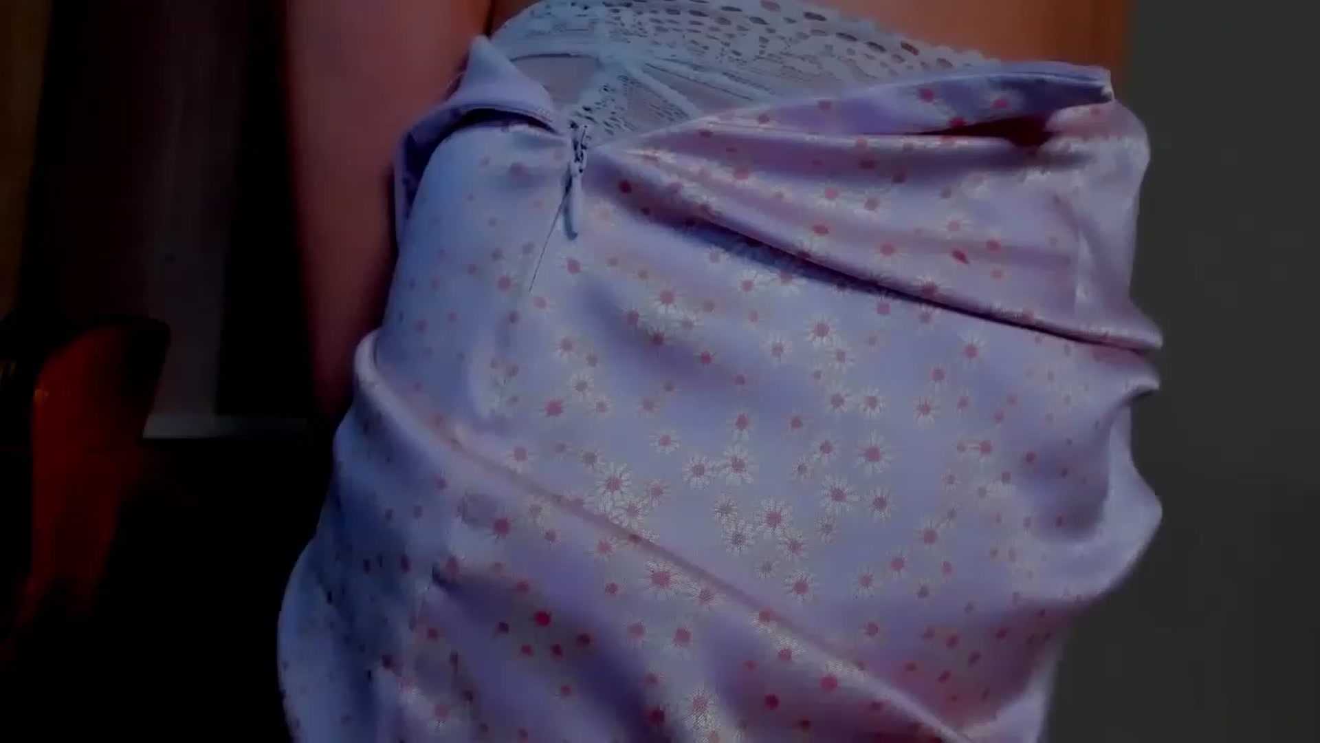 Gallery image thumbnail from Elenapre's myfreecams stream on, 06/17/2023, 08:37 image 13 of 20