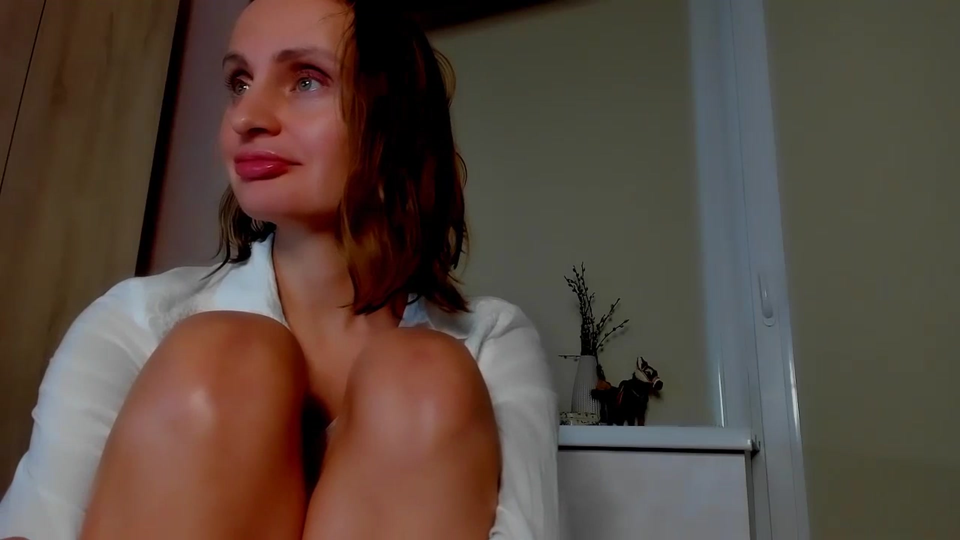 Gallery image thumbnail from Elenapre's myfreecams stream on, 07/01/2023, 07:50 image 13 of 20