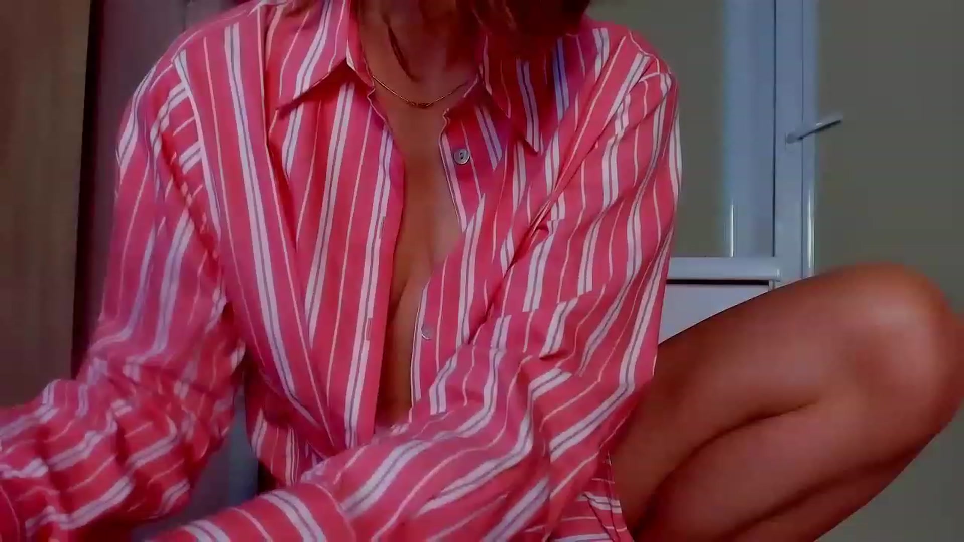 Gallery image thumbnail from Elenapre's myfreecams stream on, 07/06/2023, 08:26 image 17 of 20