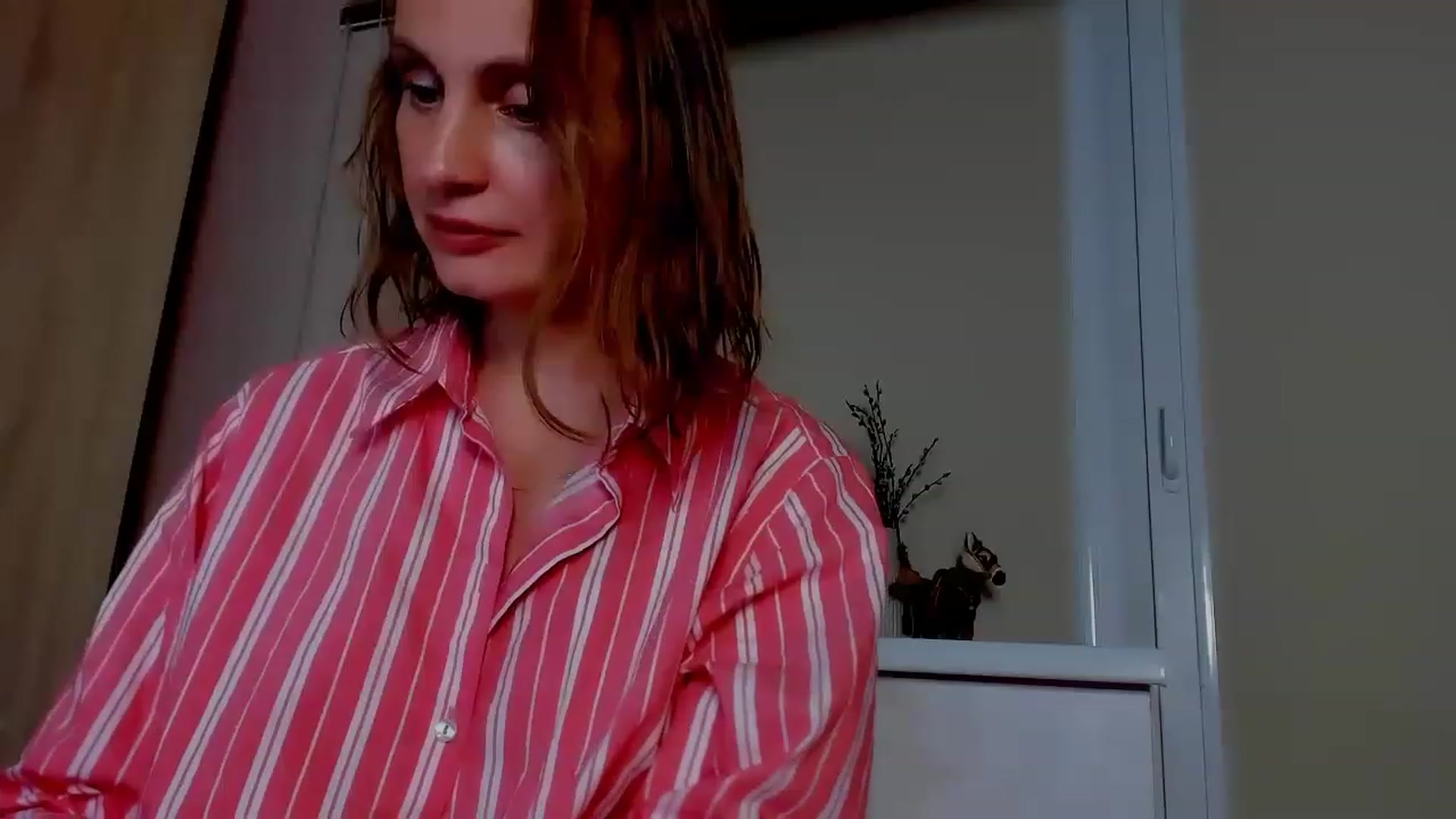 Gallery image thumbnail from Elenapre's myfreecams stream on, 07/07/2023, 08:09 image 17 of 20