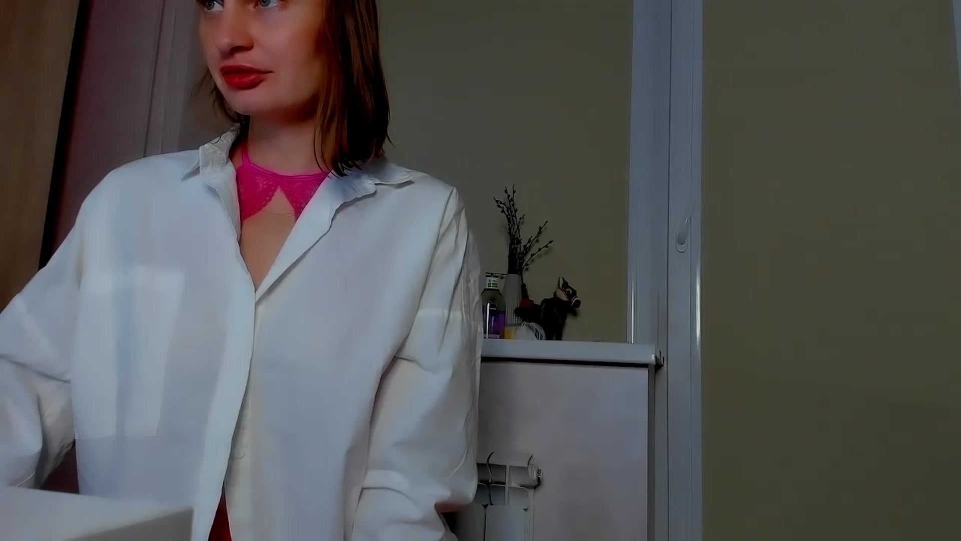 Gallery image thumbnail from Elenapre's myfreecams stream on, 07/08/2023, 04:42 image 6 of 20