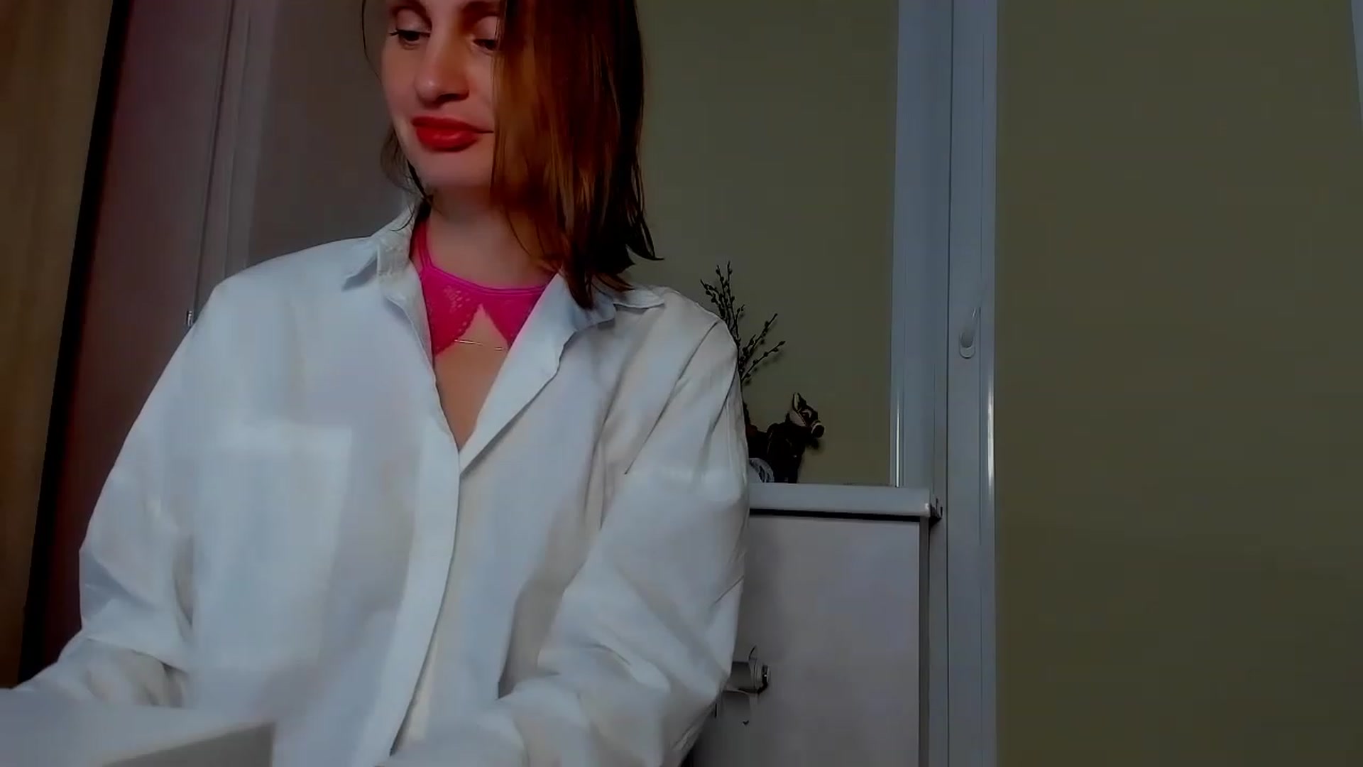 Gallery image thumbnail from Elenapre's myfreecams stream on, 07/08/2023, 04:42 image 4 of 20