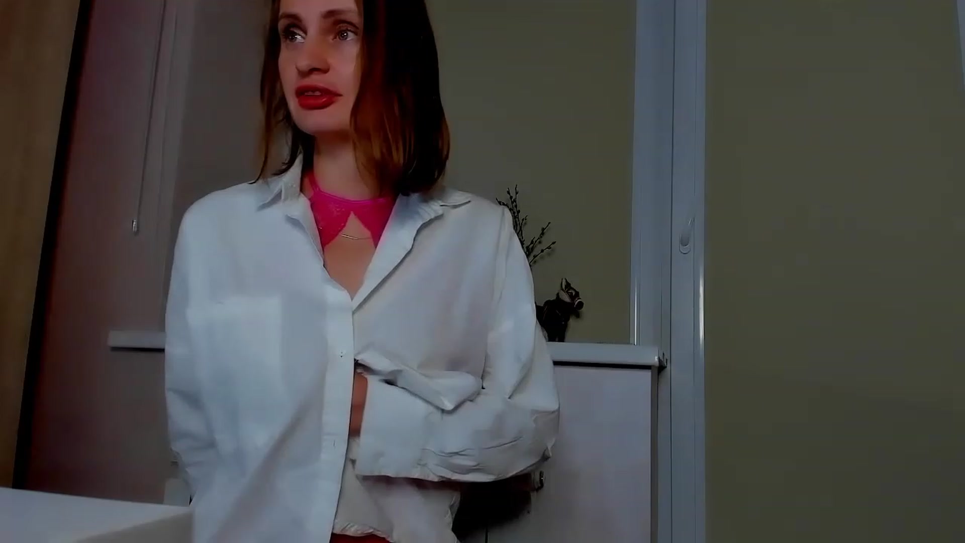 Gallery image thumbnail from Elenapre's myfreecams stream on, 07/08/2023, 04:42 image 11 of 20