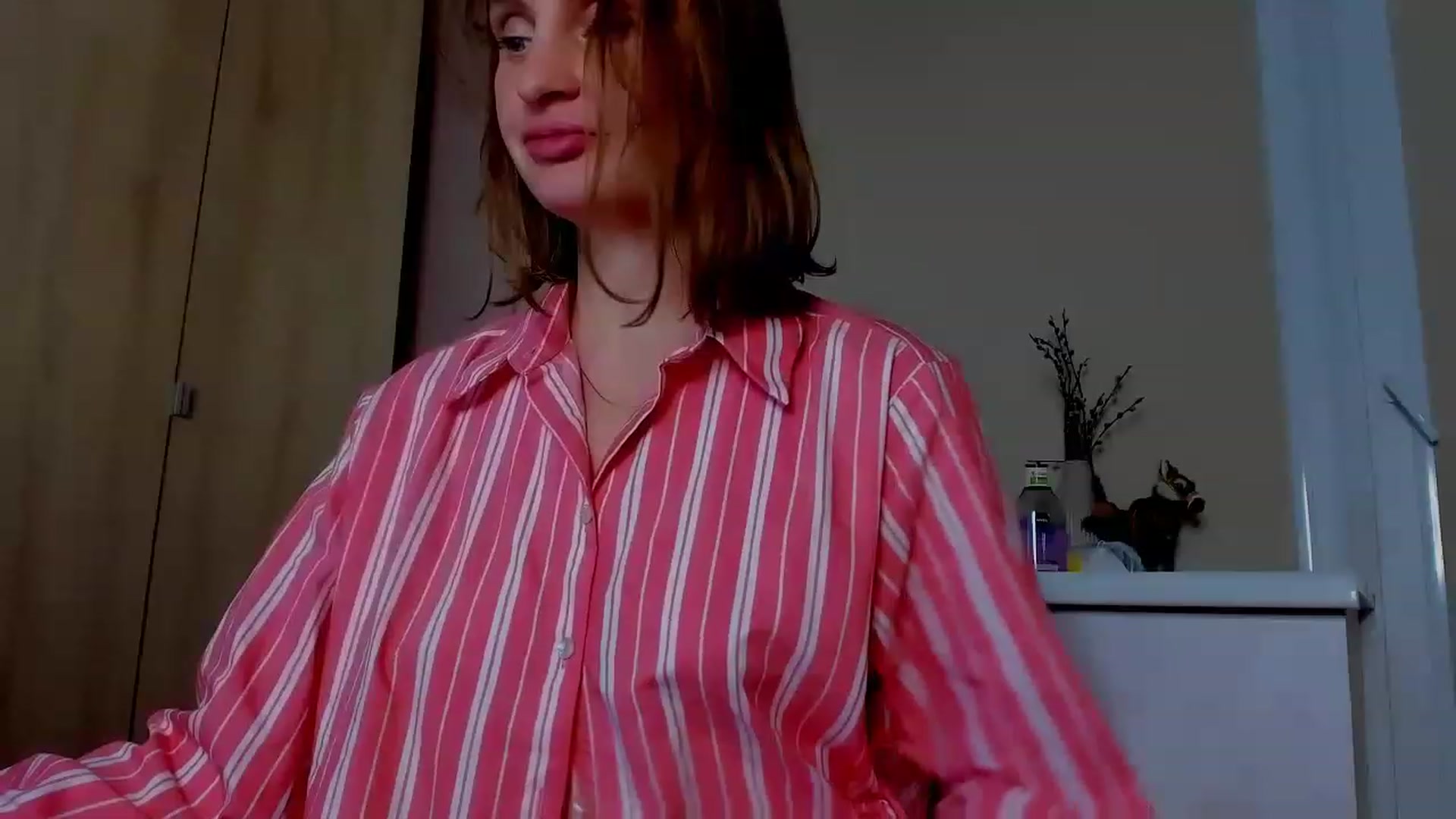 Gallery image thumbnail from Elenapre's myfreecams stream on, 07/08/2023, 07:36 image 5 of 20
