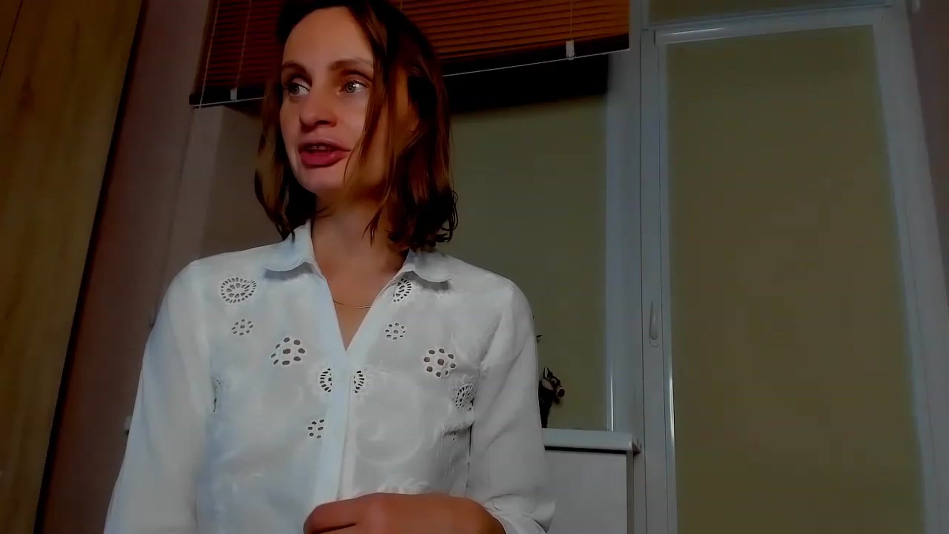 Gallery image thumbnail from Elenapre's myfreecams stream on, 07/15/2023, 06:12 image 10 of 20