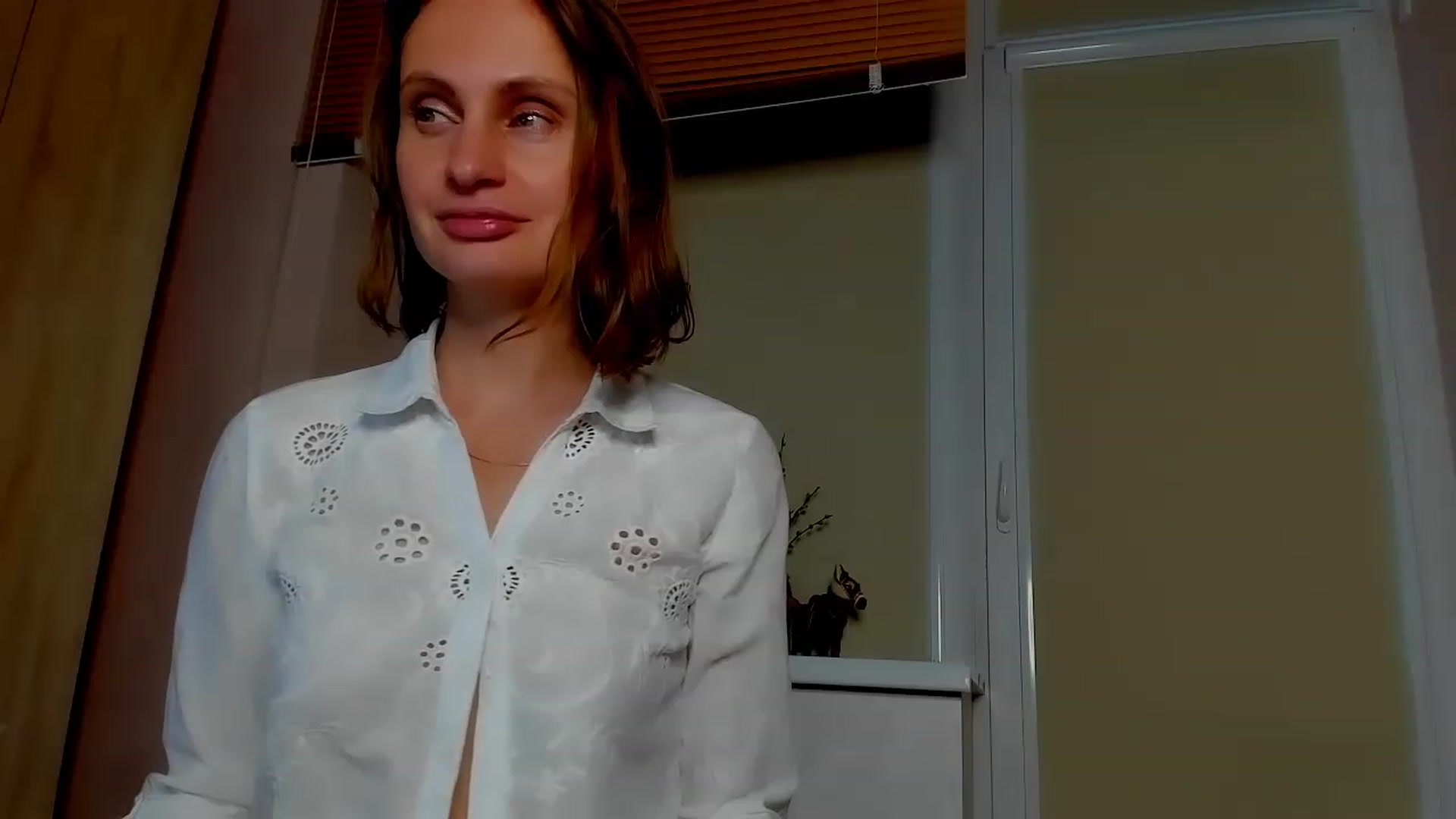 Gallery image thumbnail from Elenapre's myfreecams stream on, 07/15/2023, 06:12 image 8 of 20
