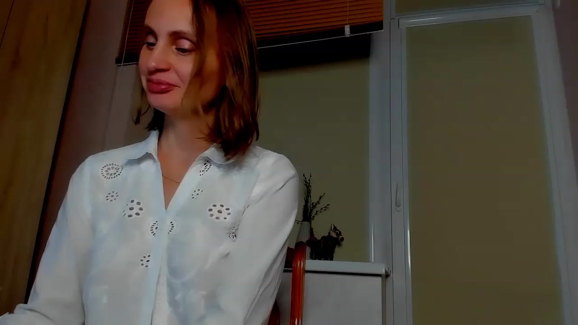 Gallery image thumbnail from Elenapre's myfreecams stream on, 07/15/2023, 06:12 image 13 of 20
