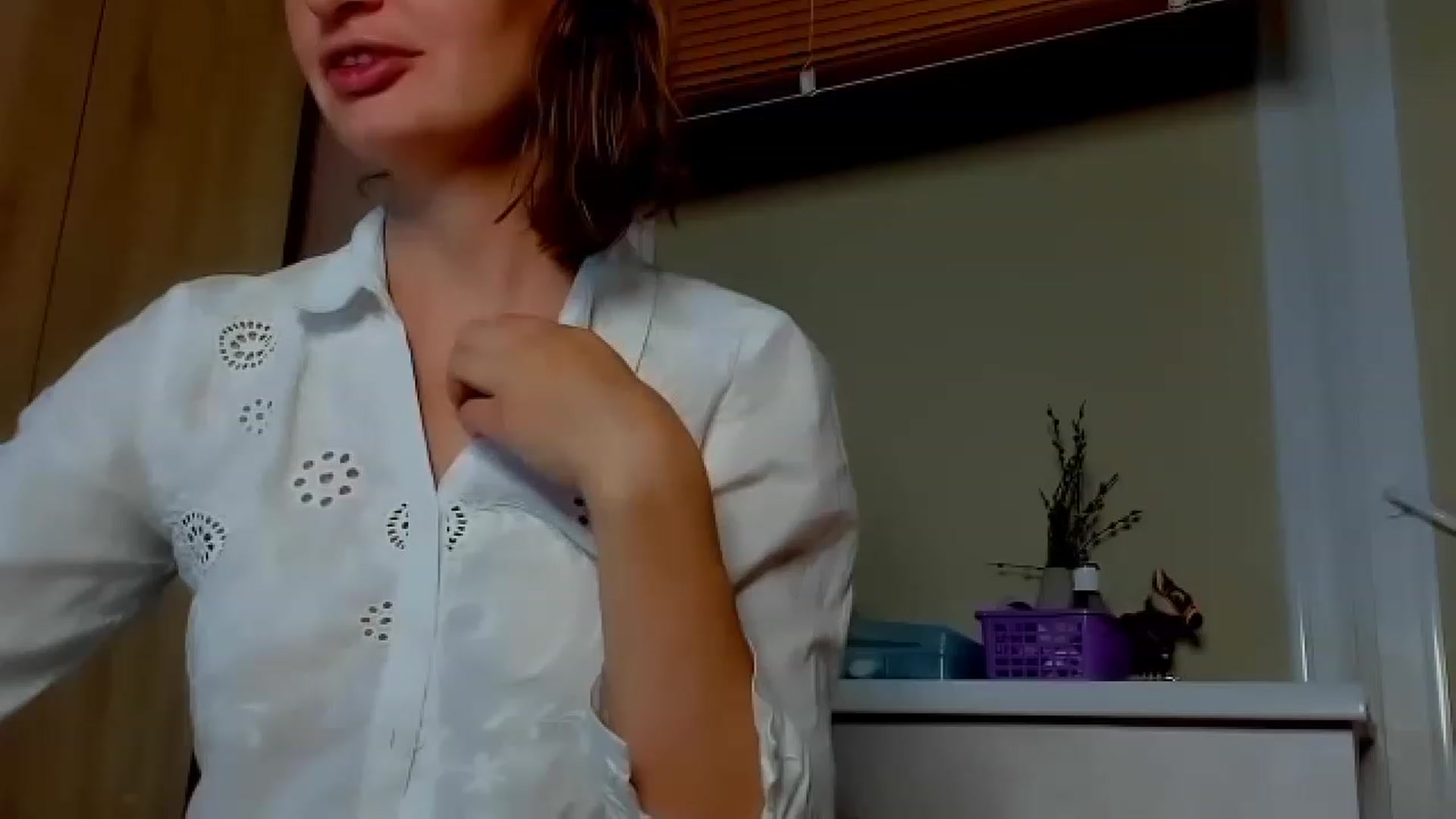 Gallery image thumbnail from Elenapre's myfreecams stream on, 07/22/2023, 07:23 image 2 of 20