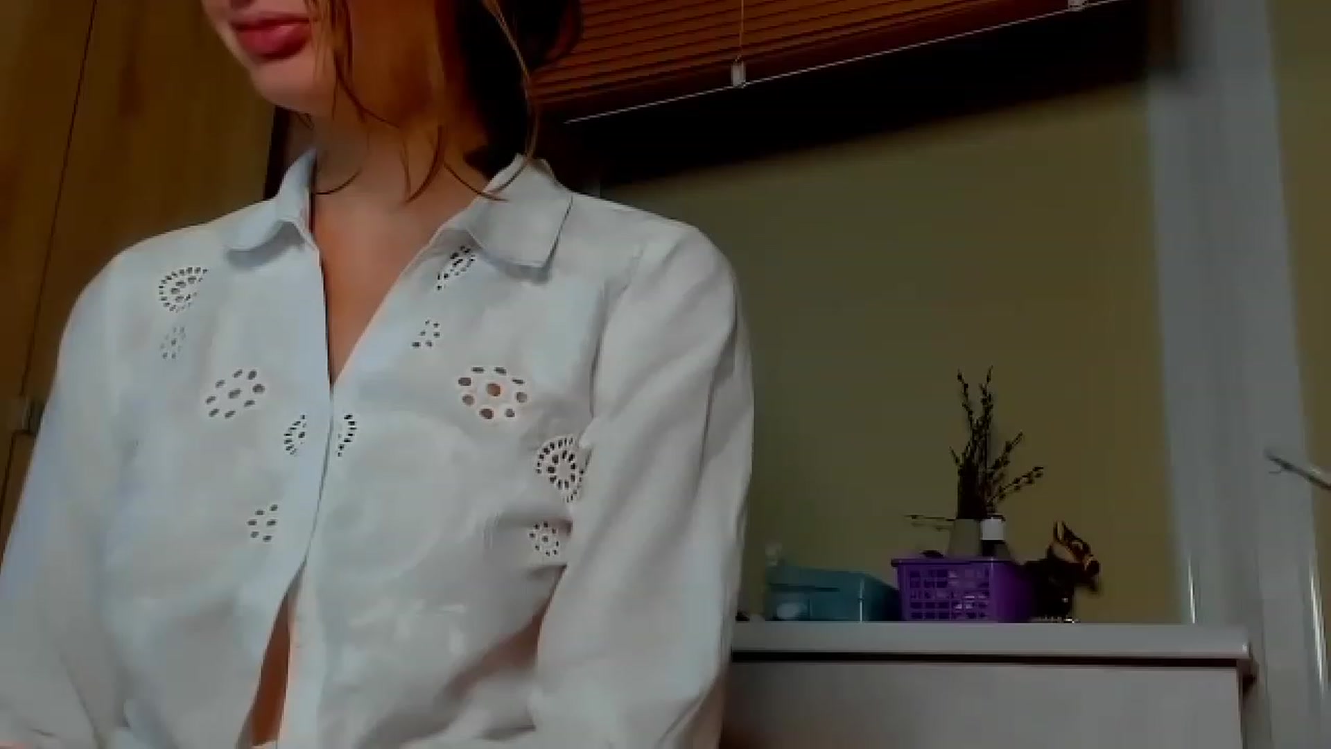 Gallery image thumbnail from Elenapre's myfreecams stream on, 07/22/2023, 07:23 image 11 of 20