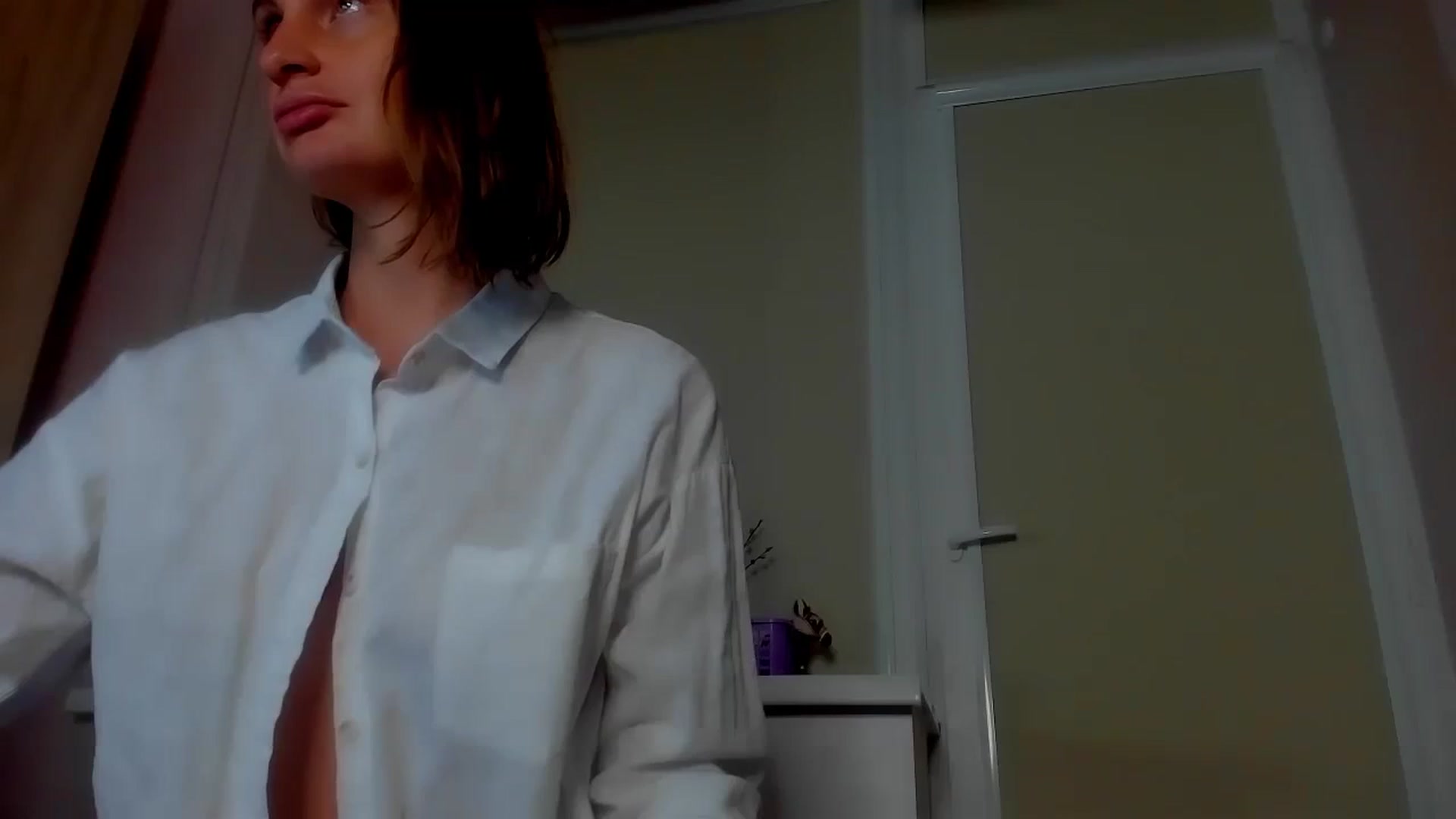 Gallery image thumbnail from Elenapre's myfreecams stream on, 08/21/2023, 06:20 image 12 of 20