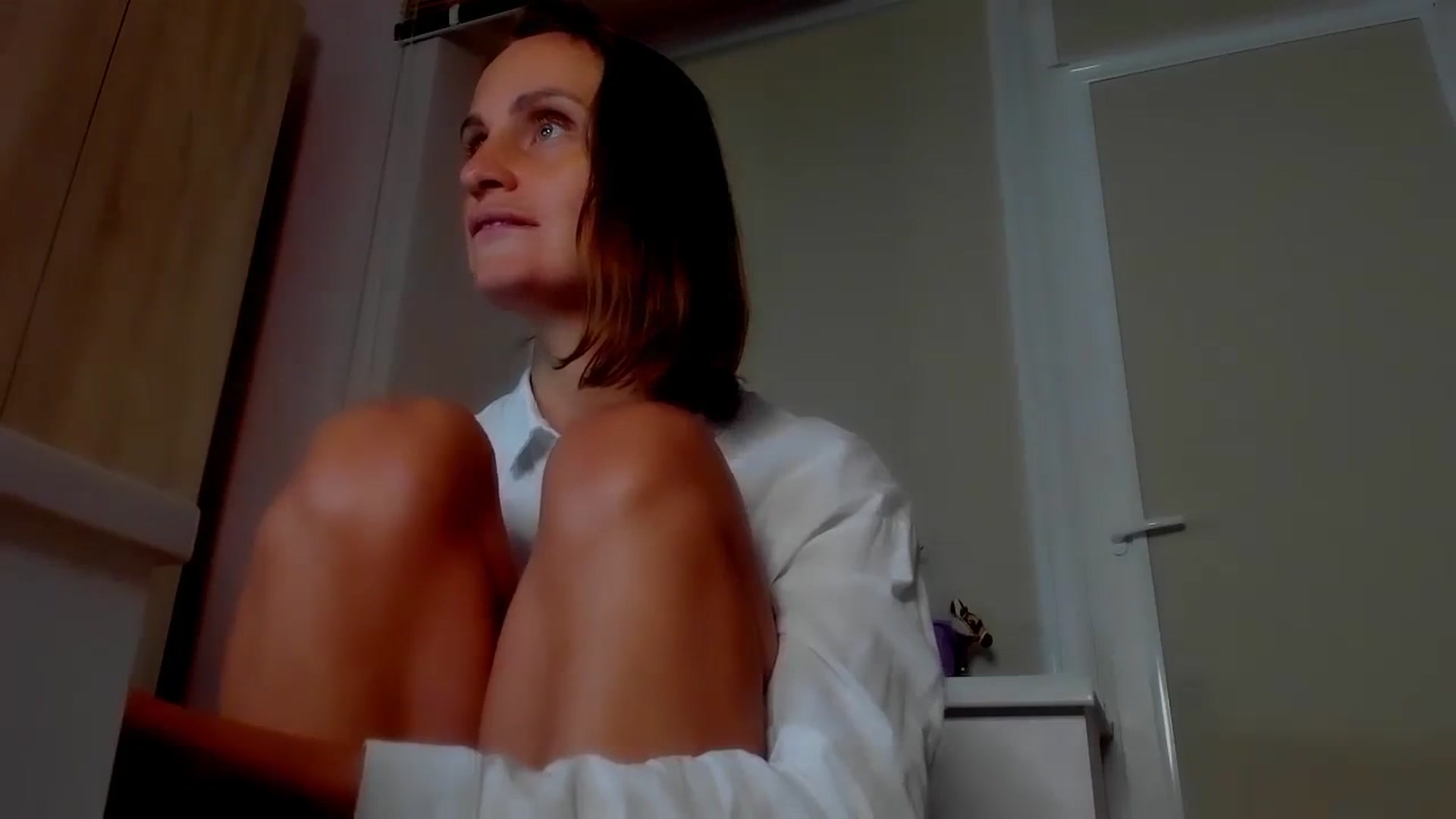 Gallery image thumbnail from Elenapre's myfreecams stream on, 08/21/2023, 06:20 image 19 of 20