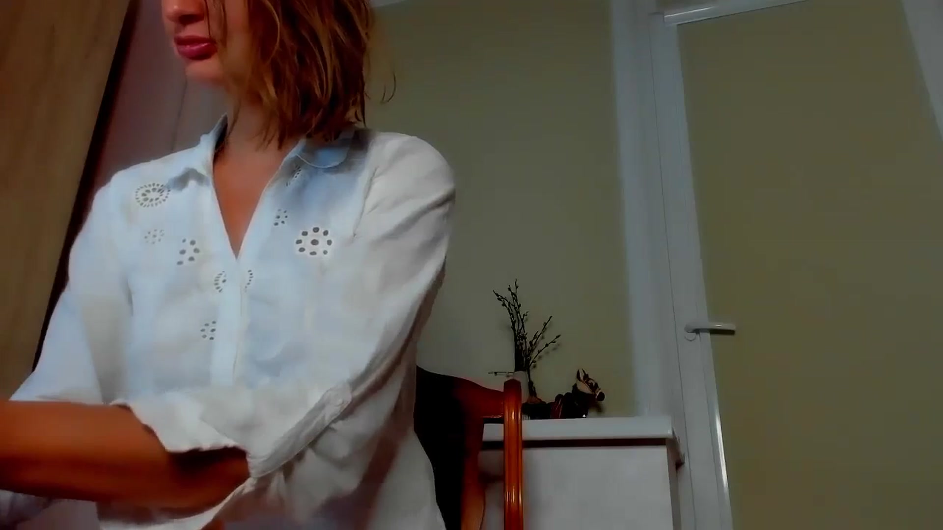 Gallery image thumbnail from Elenapre's myfreecams stream on, 08/26/2023, 07:42 image 16 of 20