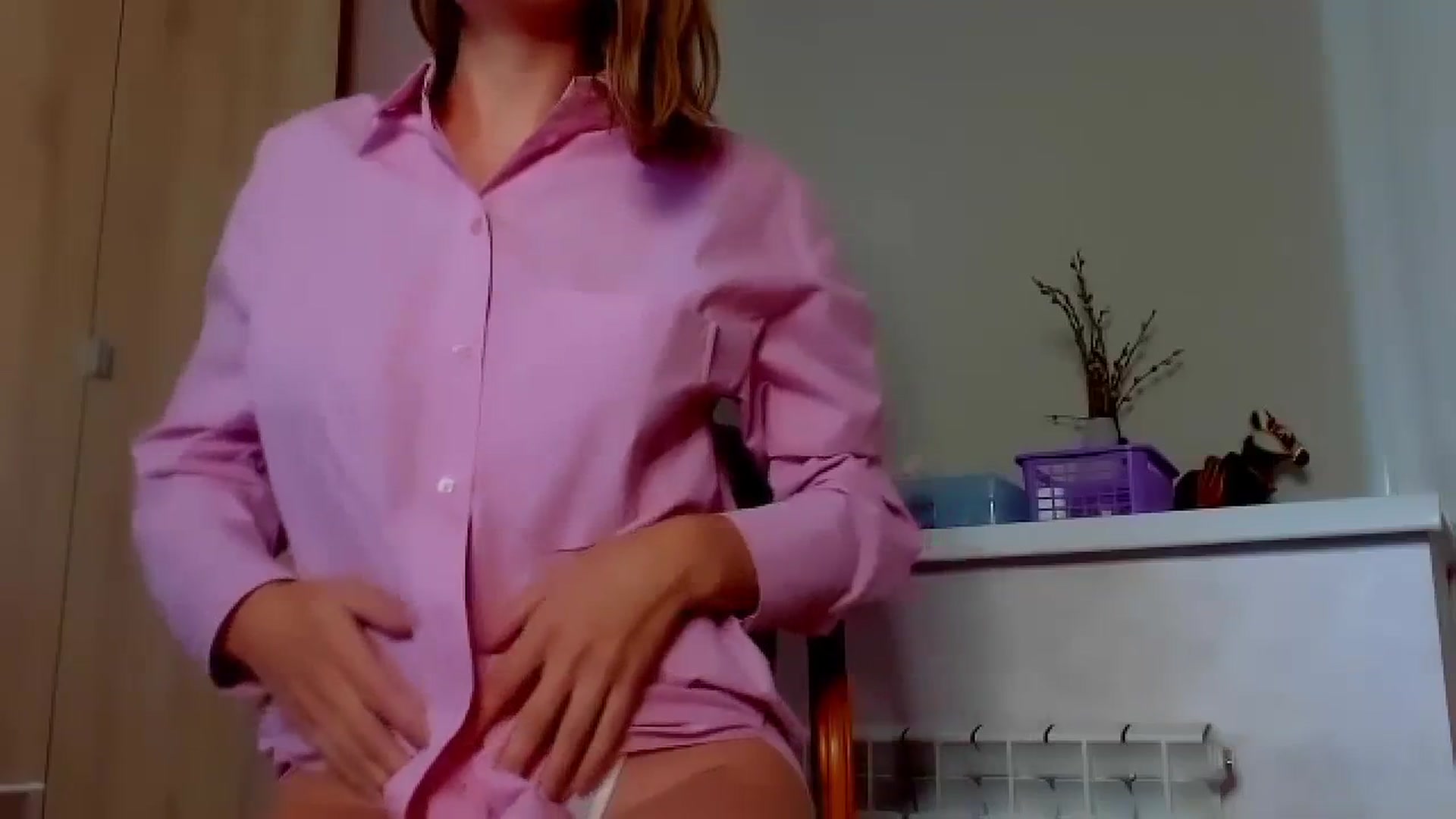Gallery image thumbnail from Elenapre's myfreecams stream on, 09/18/2023, 07:22 image 19 of 20