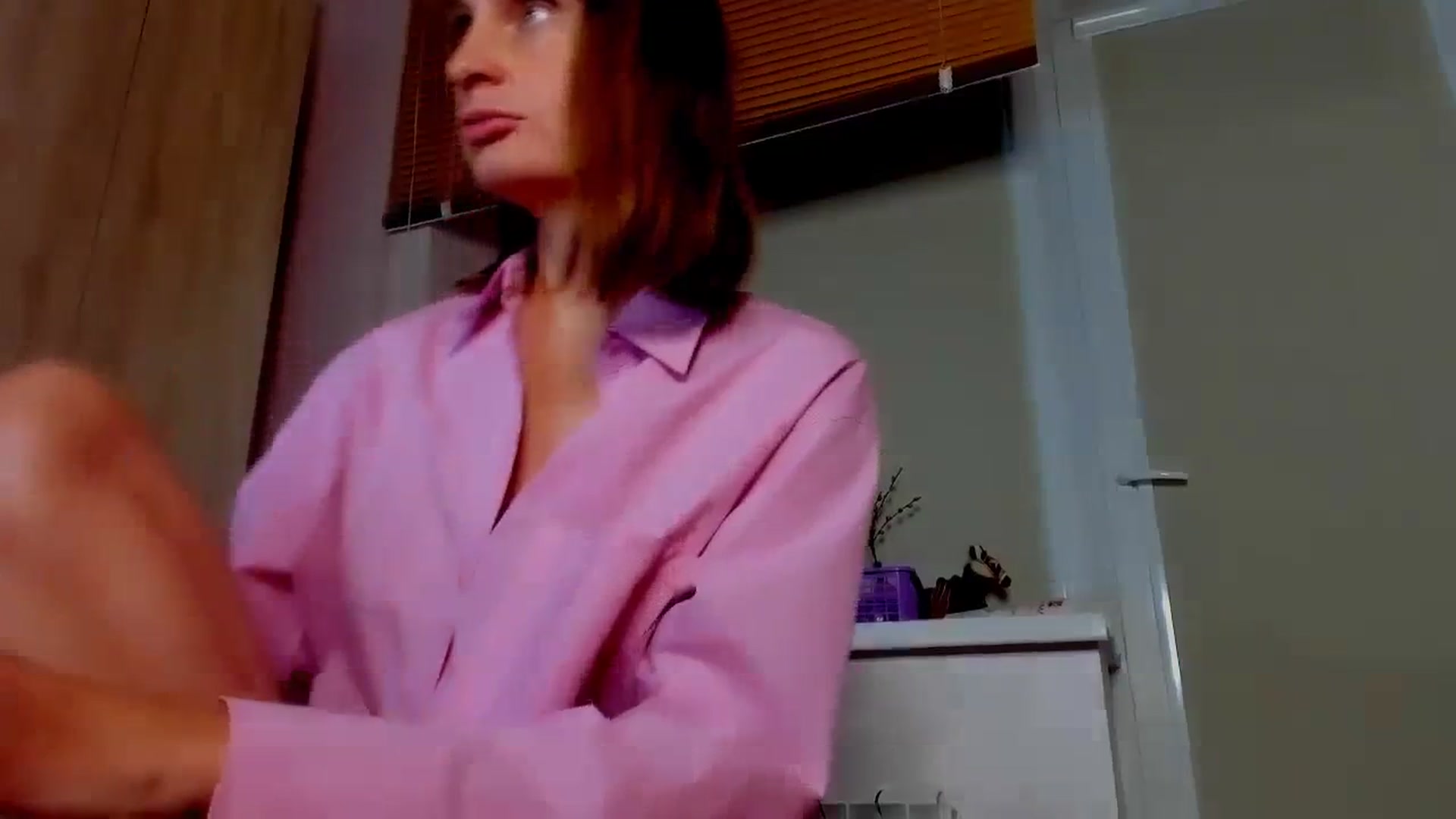 Gallery image thumbnail from Elenapre's myfreecams stream on, 09/19/2023, 07:47 image 2 of 20