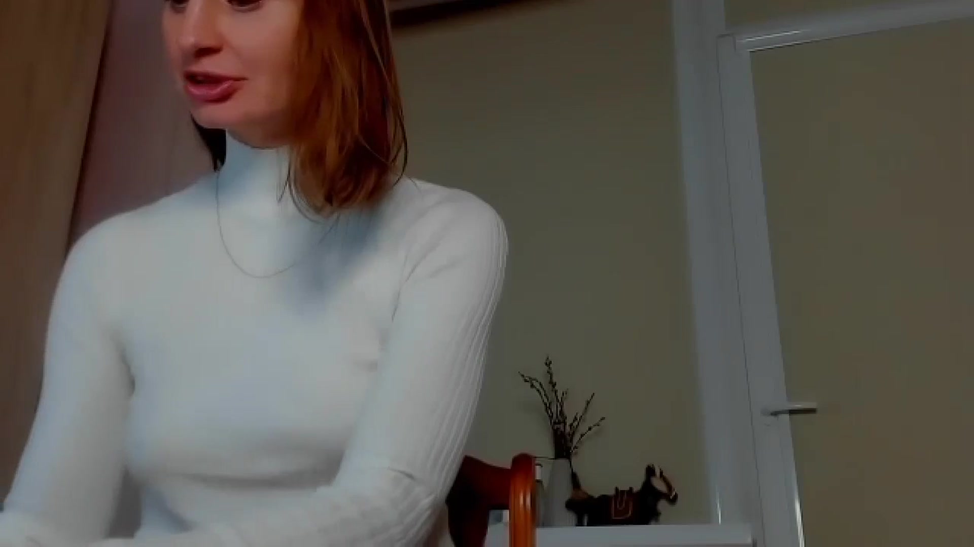 Gallery image thumbnail from Elenapre's myfreecams stream on, 10/06/2023, 07:58 image 10 of 20