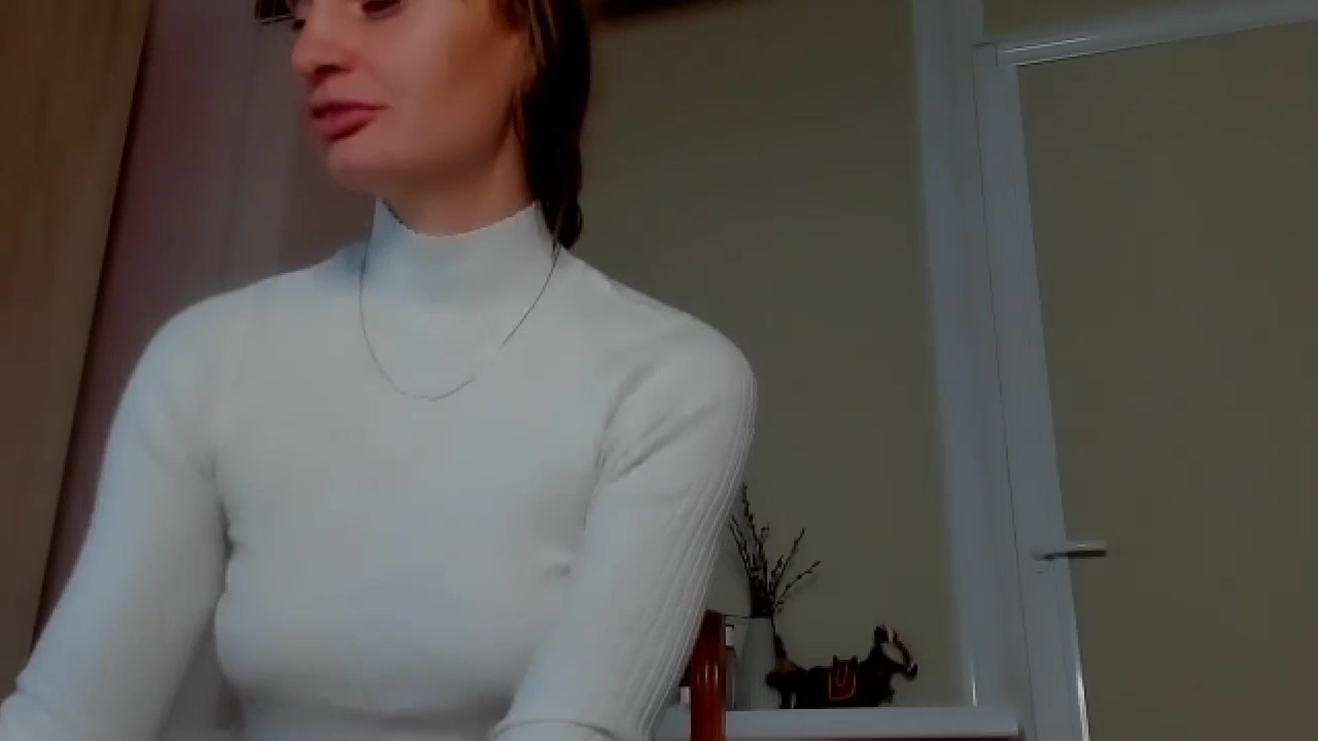 Gallery image thumbnail from Elenapre's myfreecams stream on, 10/06/2023, 07:58 image 2 of 20