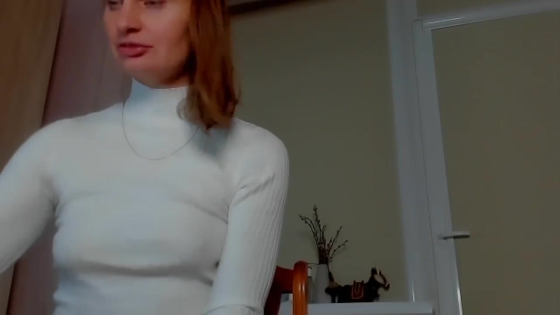 Gallery image thumbnail from Elenapre's myfreecams stream on, 10/06/2023, 07:58 image 9 of 20