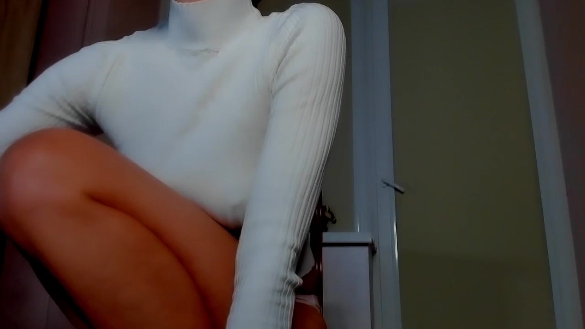 Gallery image thumbnail from Elenapre's myfreecams stream on, 10/20/2023, 08:30 image 6 of 20