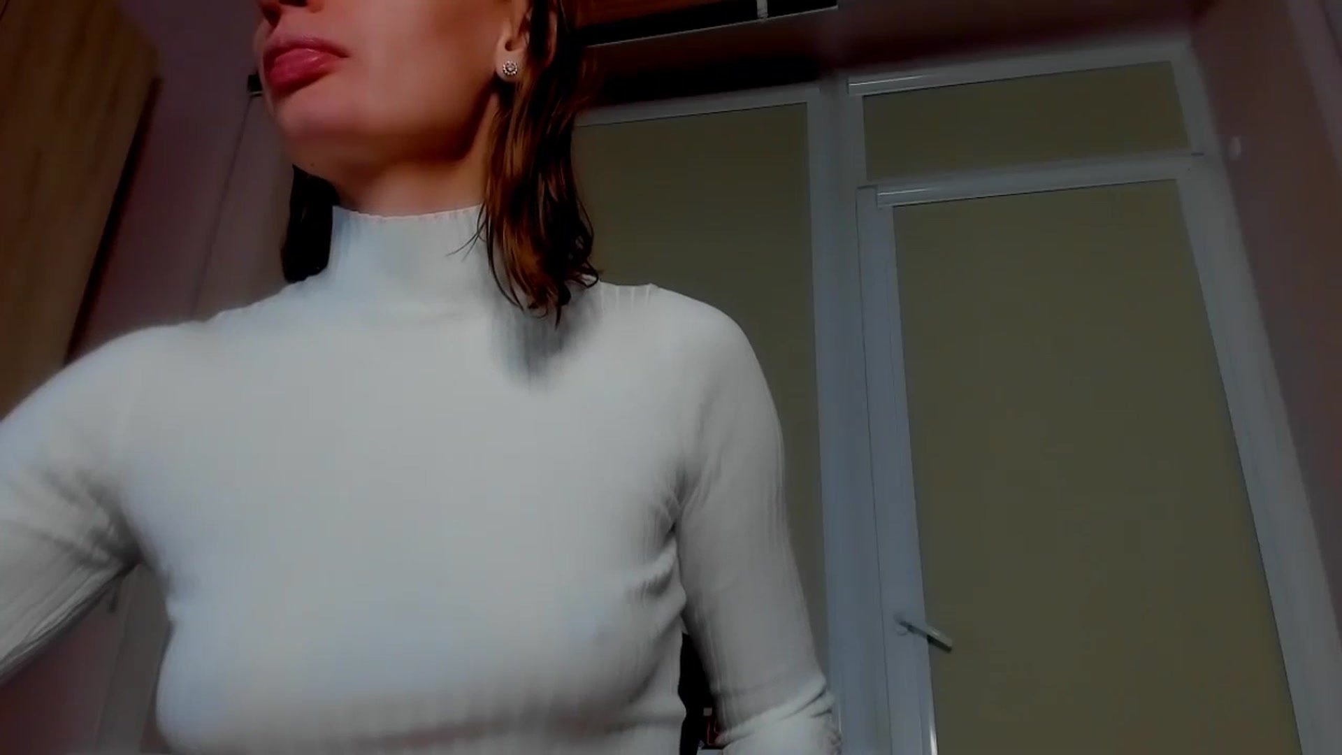Gallery image thumbnail from Elenapre's myfreecams stream on, 10/20/2023, 08:30 image 8 of 20