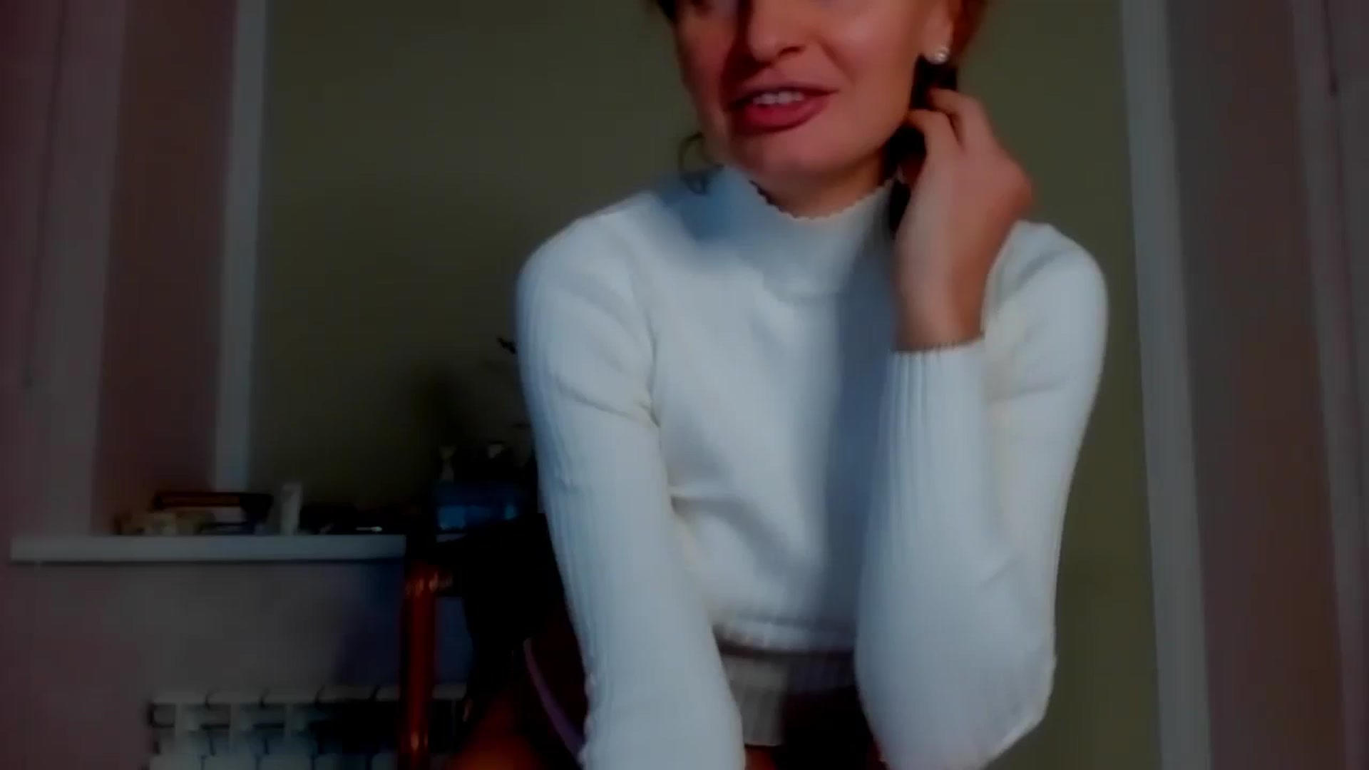 Gallery image thumbnail from Elenapre's myfreecams stream on, 10/20/2023, 09:03 image 3 of 20