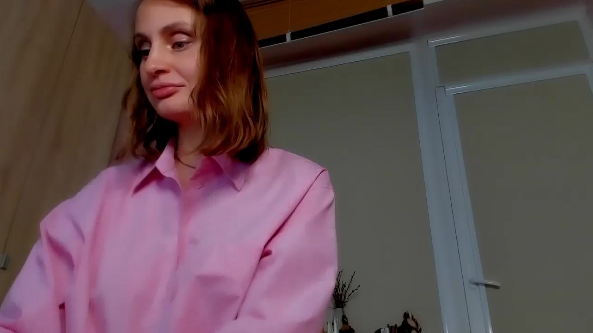 Gallery image thumbnail from Elenapre's myfreecams stream on, 10/21/2023, 07:34 image 4 of 20