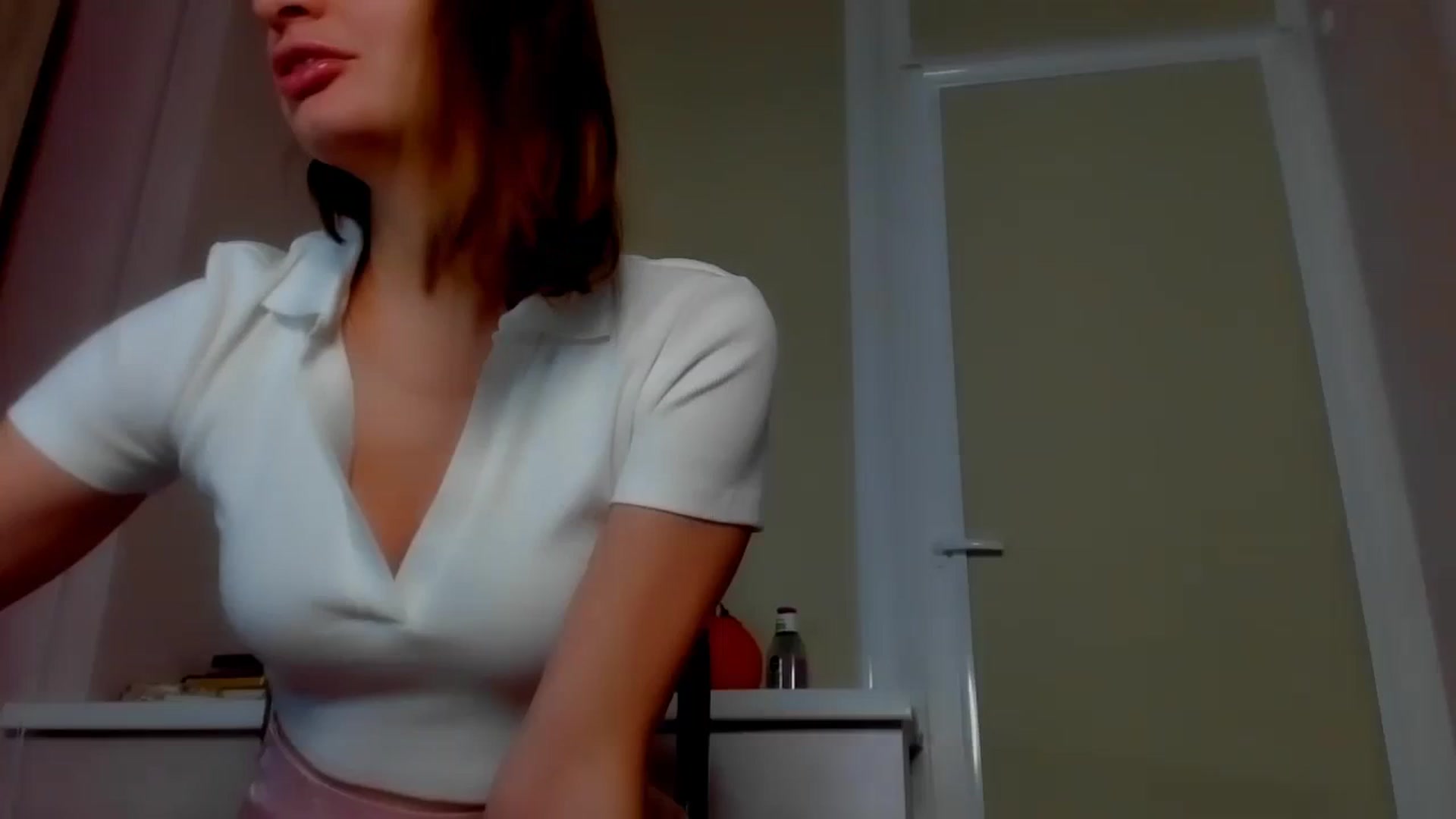 Gallery image thumbnail from Elenapre's myfreecams stream on, 10/27/2023, 04:56 image 1 of 20