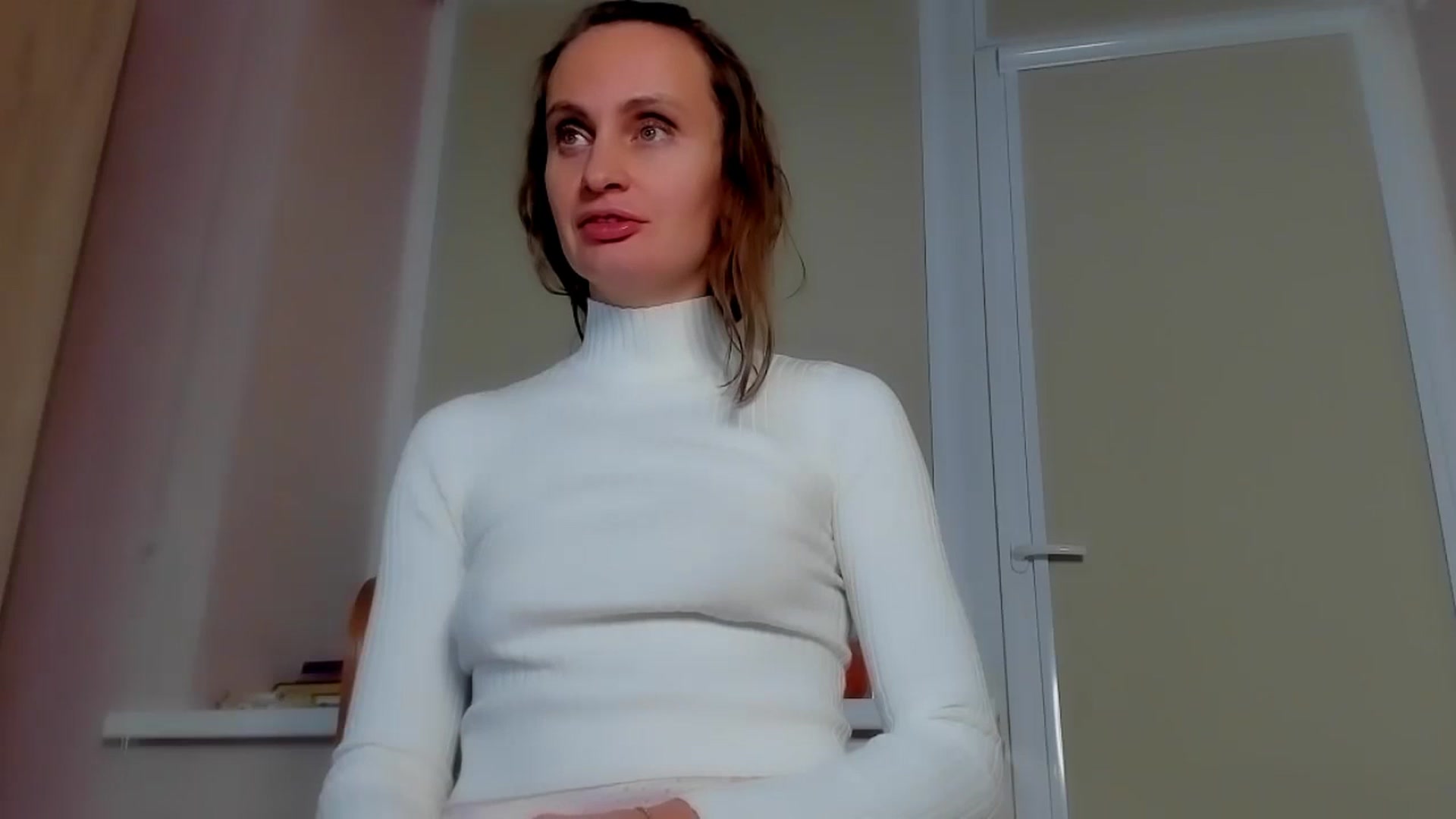 Gallery image thumbnail from Elenapre's myfreecams stream on, 11/03/2023, 08:01 image 11 of 20