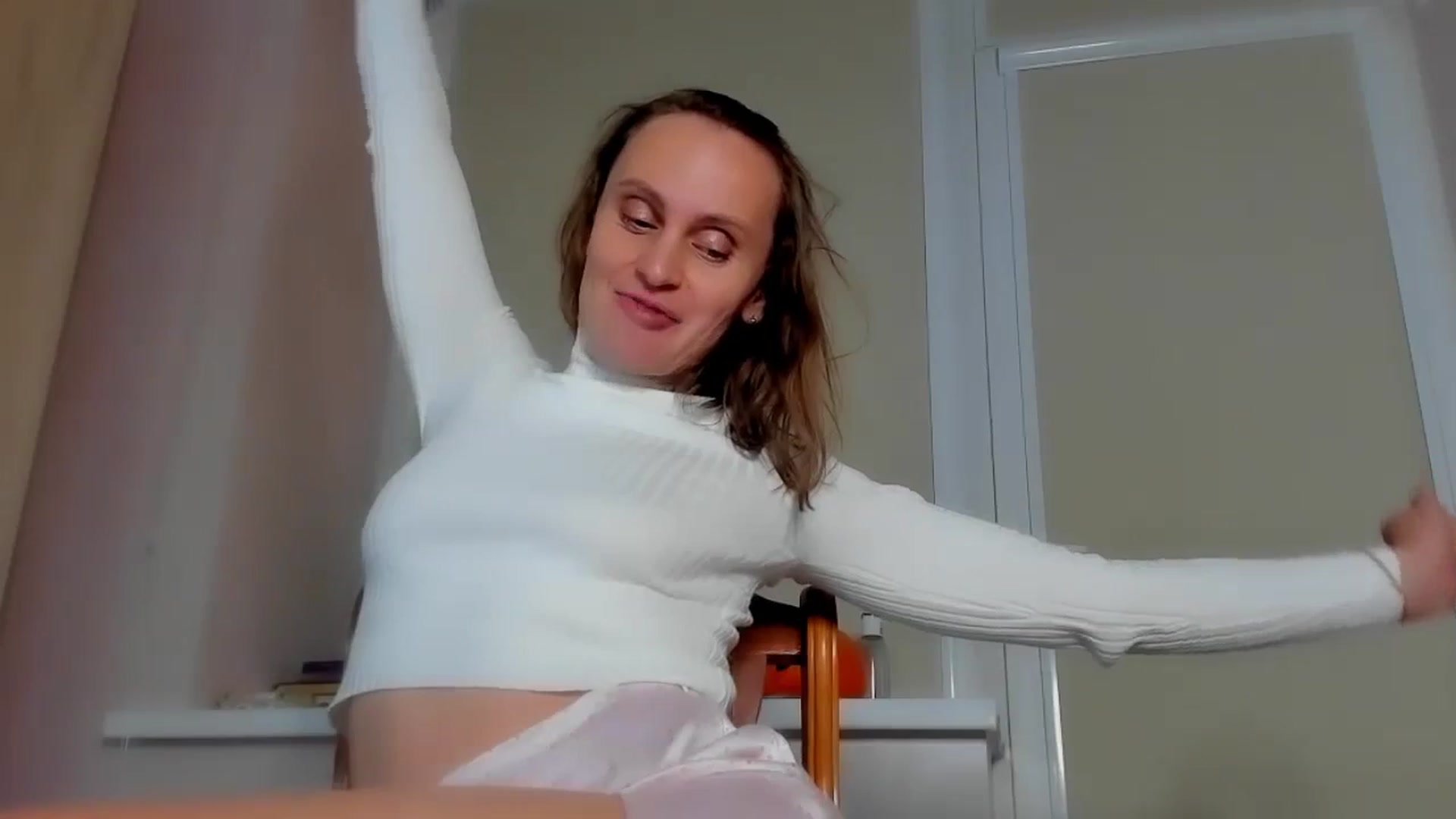 Gallery image thumbnail from Elenapre's myfreecams stream on, 11/03/2023, 08:01 image 8 of 20