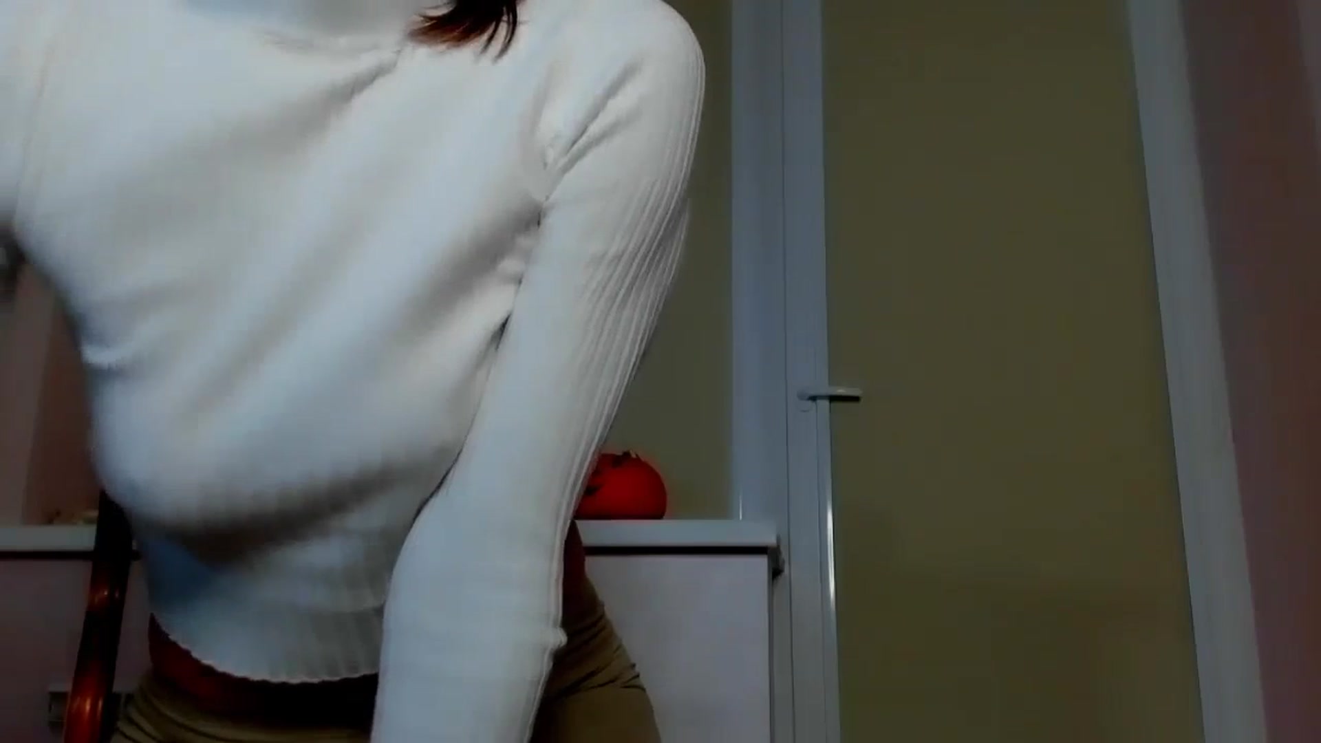 Gallery image thumbnail from Elenapre's myfreecams stream on, 11/04/2023, 07:13 image 15 of 20