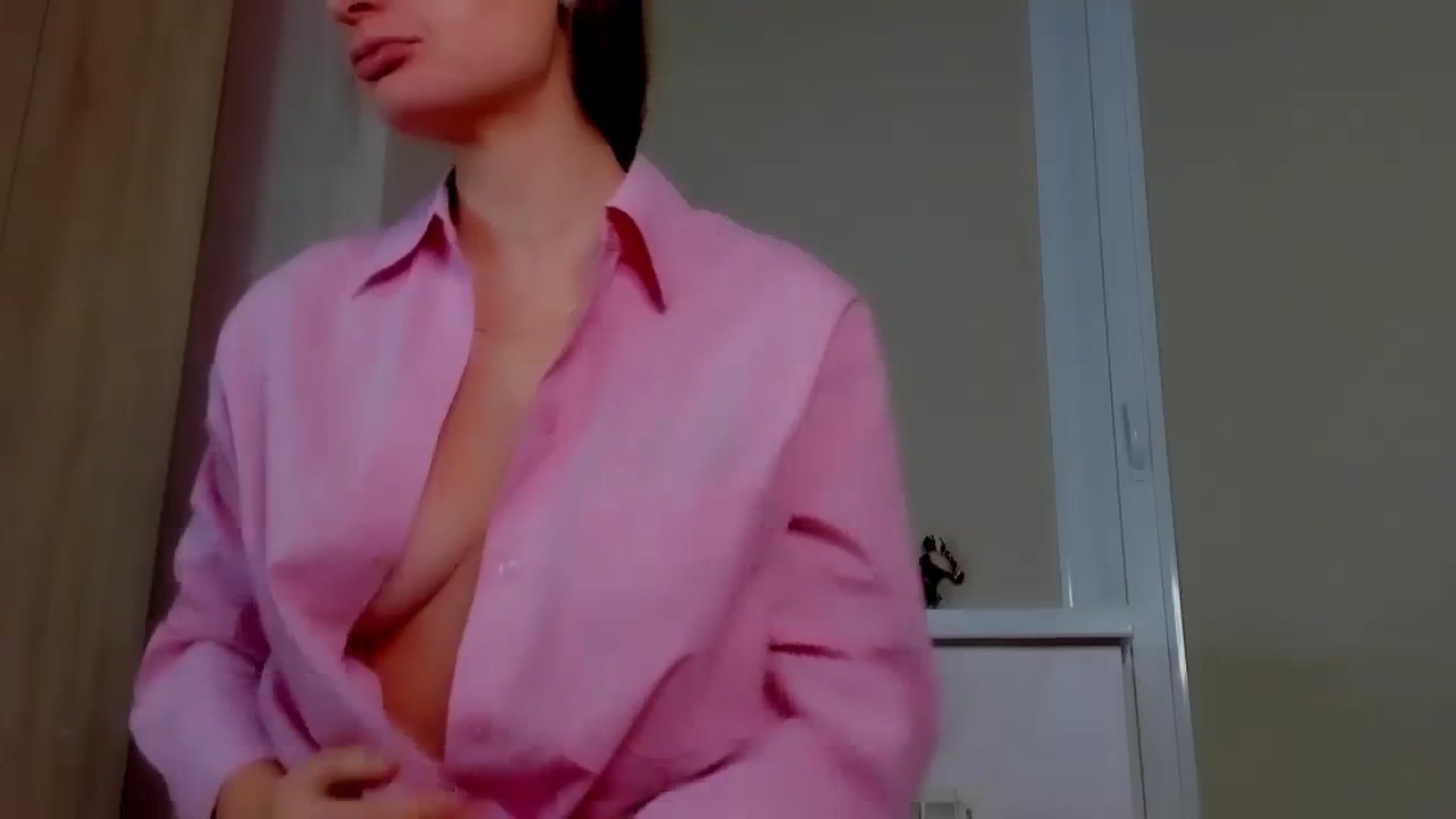 Gallery image thumbnail from Elenapre's myfreecams stream on, 11/11/2023, 08:10 image 2 of 20
