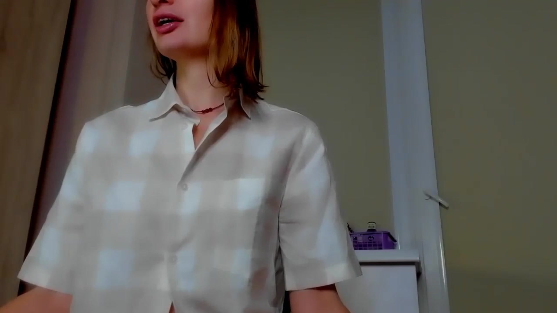 Gallery image thumbnail from Elenapre's myfreecams stream on, 11/22/2023, 07:29 image 6 of 20