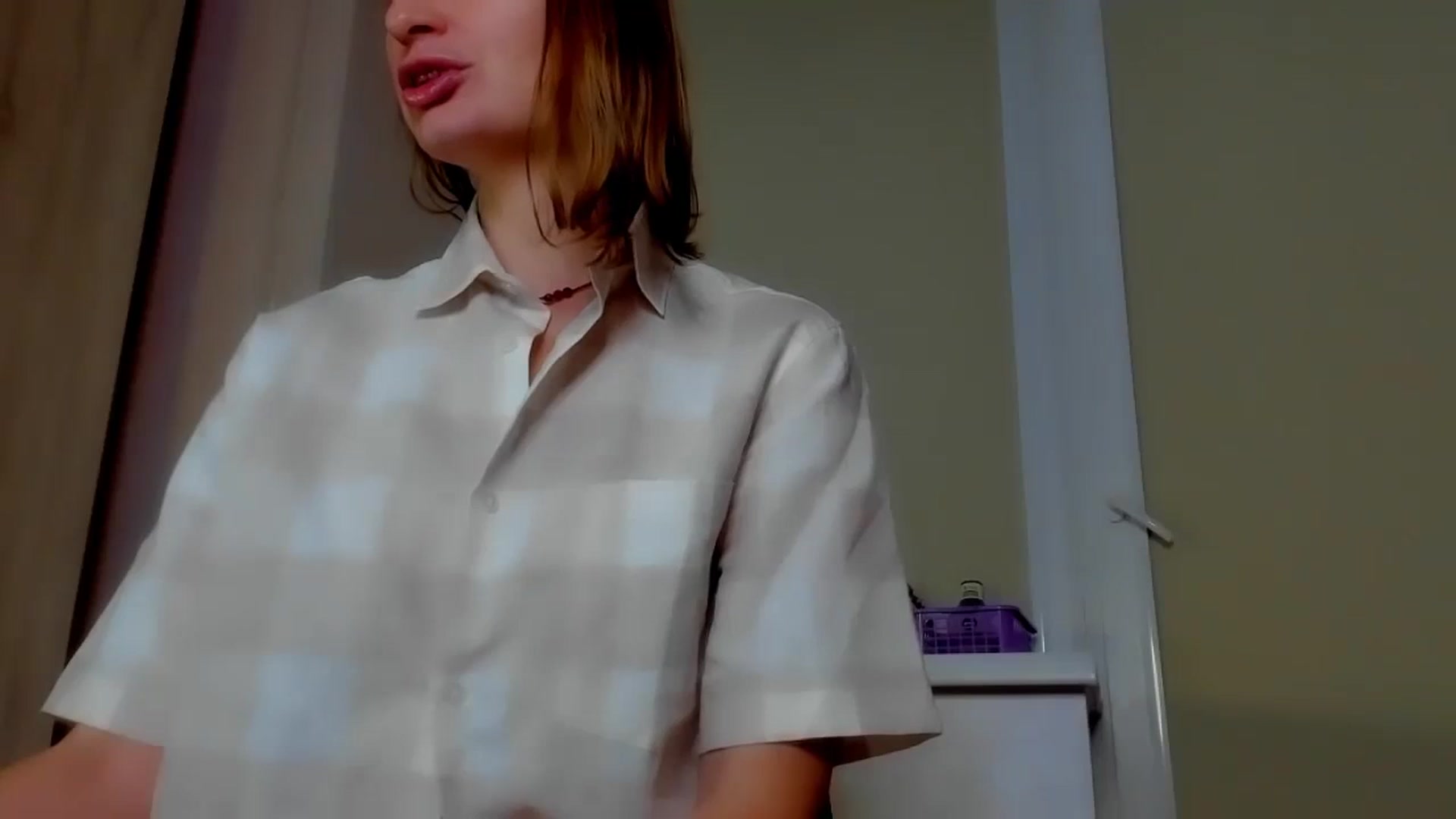 Gallery image thumbnail from Elenapre's myfreecams stream on, 11/22/2023, 07:29 image 5 of 20