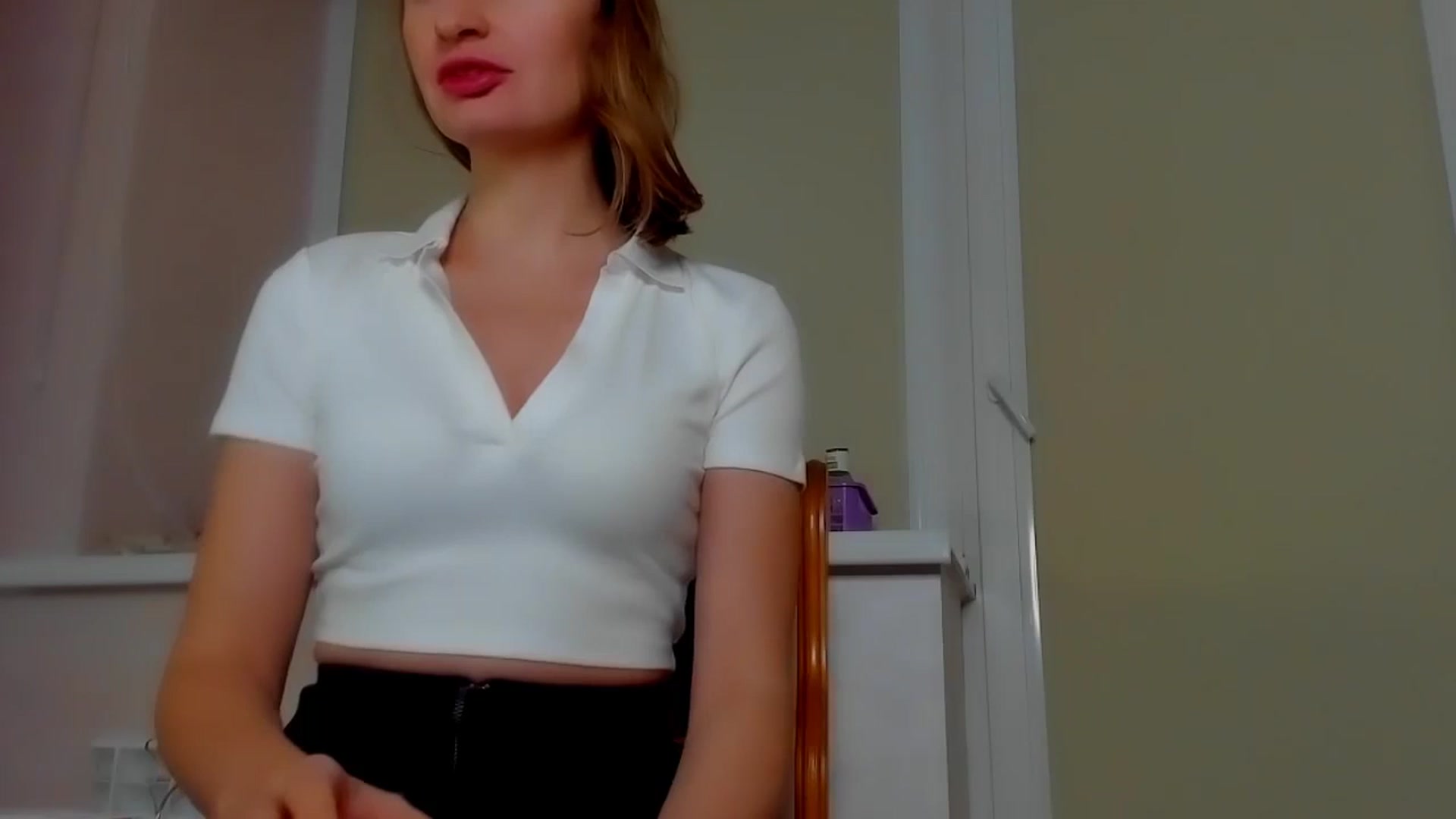 Gallery image thumbnail from Elenapre's myfreecams stream on, 11/28/2023, 05:22 image 4 of 20